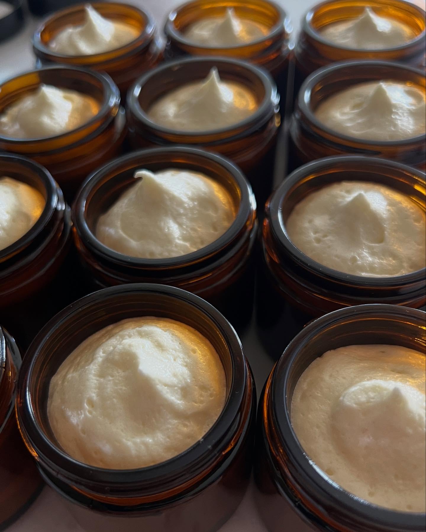 Aesthetically pleasing
RESTOCK ALERT: whipped Rose Hip tallow balm 🤩 made in small batch for a fresh product any time of the year. Check out our website in our bio for more info!
#tallow #tallowbalm #grassfedtallow #smallbusiness #madeinbc #portalberni #canadiantallow #localproduct #naturalskincare #smallbatch