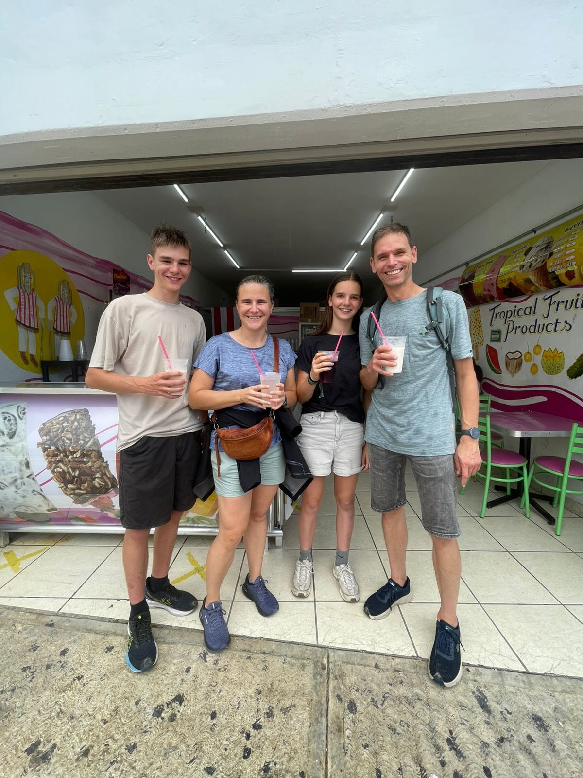 🌮🍰 Explore the flavors of Playa del Carmen — from incredible local dishes to must-try desserts, every bite is part of the adventure. ☀️✨ #PlayaDelCarmen #FoodieAdventure #TasteTheCity