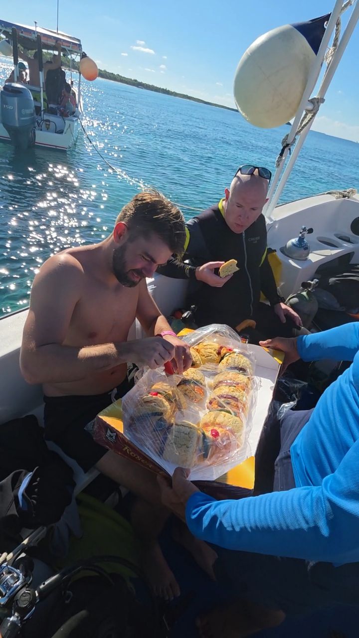 This is also diving in Cozumel 💙
In Mexico, Rosca de Reyes is a traditional sweet bread shared on January 6th to celebrate Three Kings Day.
We love bringing local culture on board — even during our surface interval — and sharing these moments with our divers.
Because with Aldora, it’s always more than just diving. 🤿🌊
#aldoradivers #cozumel #scubadiving #cozumeldiving #cozumelisland