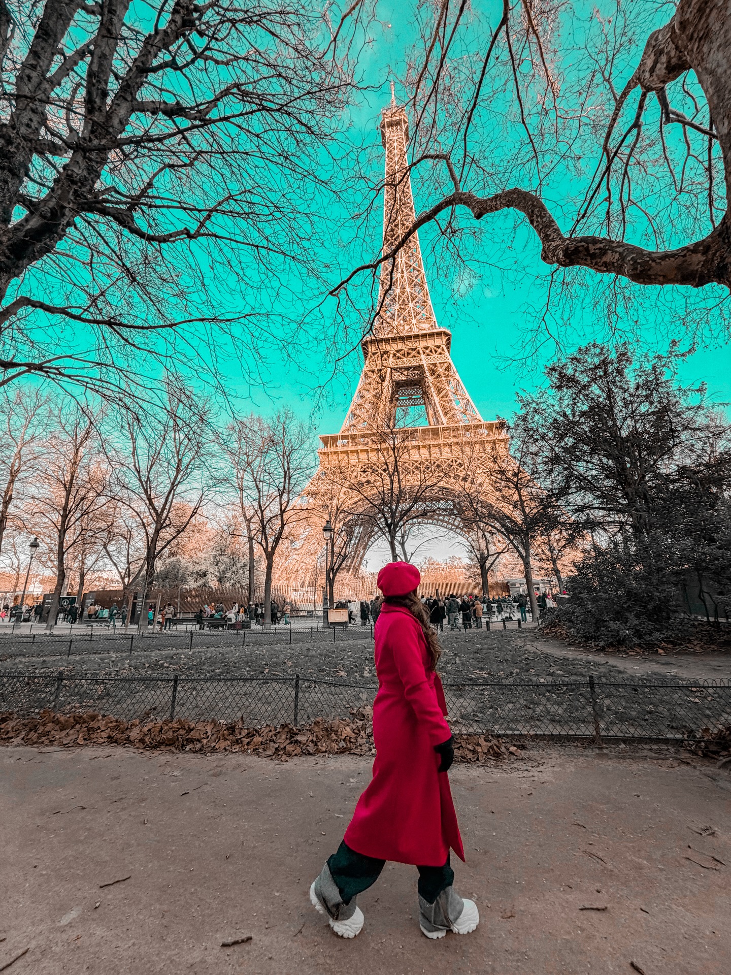 Memorias de una Navidad en Paris🎄✨
París no es solo un destino en el mapa, es un punto de encuentro con mi propia historia. Volví en Navidad, en paz, con el corazón lleno y una linda compañía.
Entre tantas logísticas que organizo para otros, esta la diseñé para mí… Con luces, recuerdos y esa magia que solo esta ciudad sabe dar.
Esta Navidad fue más que especial… fue mía.
Una que guardaré siempre.
I’m very happy!
Merci, Paris 🎄🤍✨
#christmas #paris #roadmanager #logistics