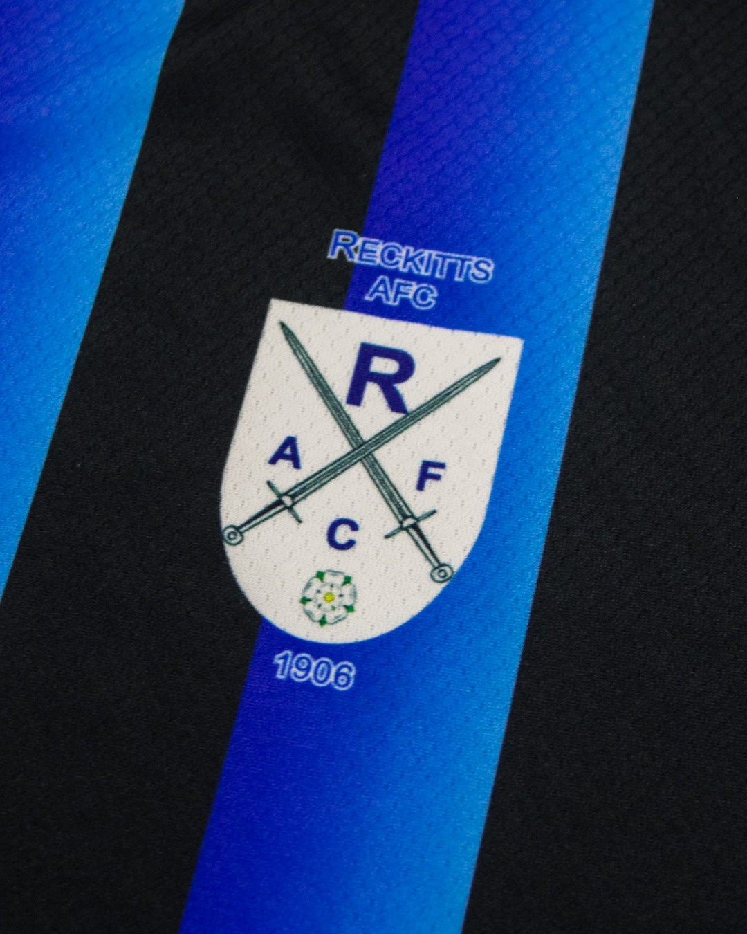 Introducing the brand-new @reckitts_afc match shirt — where heritage meets modern performance.🔵 ⚫
Built for matchday, made to be worn with pride.🙌
This is more than a kit — this is Reckitts AFC stepping into the next chapter.⚽
#ReckittsAFC #VersaSportswear #MatchKit #Sportswear
