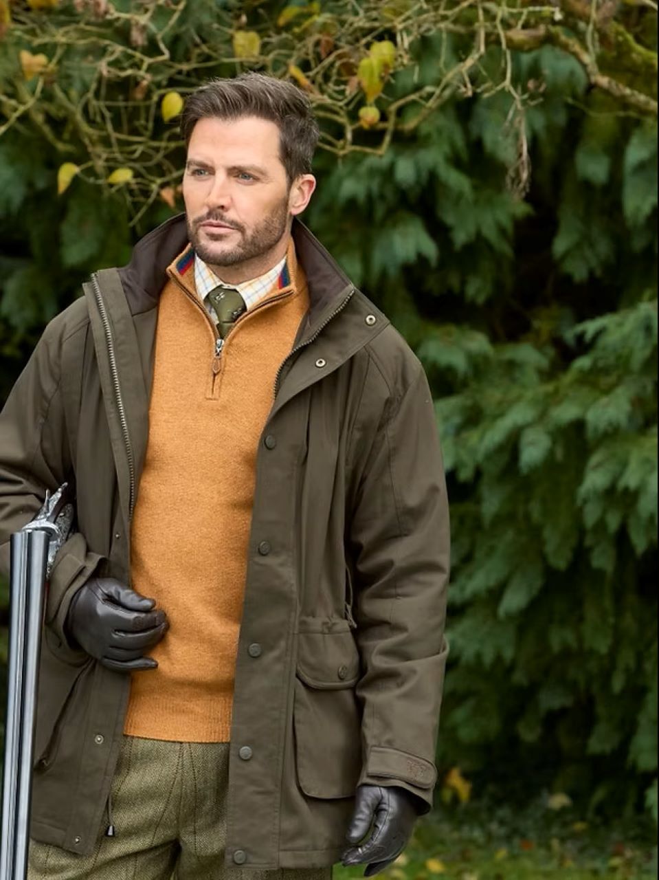Alan Paine Dunswell waterproof field coat. Perfect fit for any outdoor country activity. One of our favourites.
#alanpaine #moretoninmarsh #countrylife #pheasanthunting #stowonthewold #chippingnorton #cotswolds #cotswoldlife #bourtononthewater