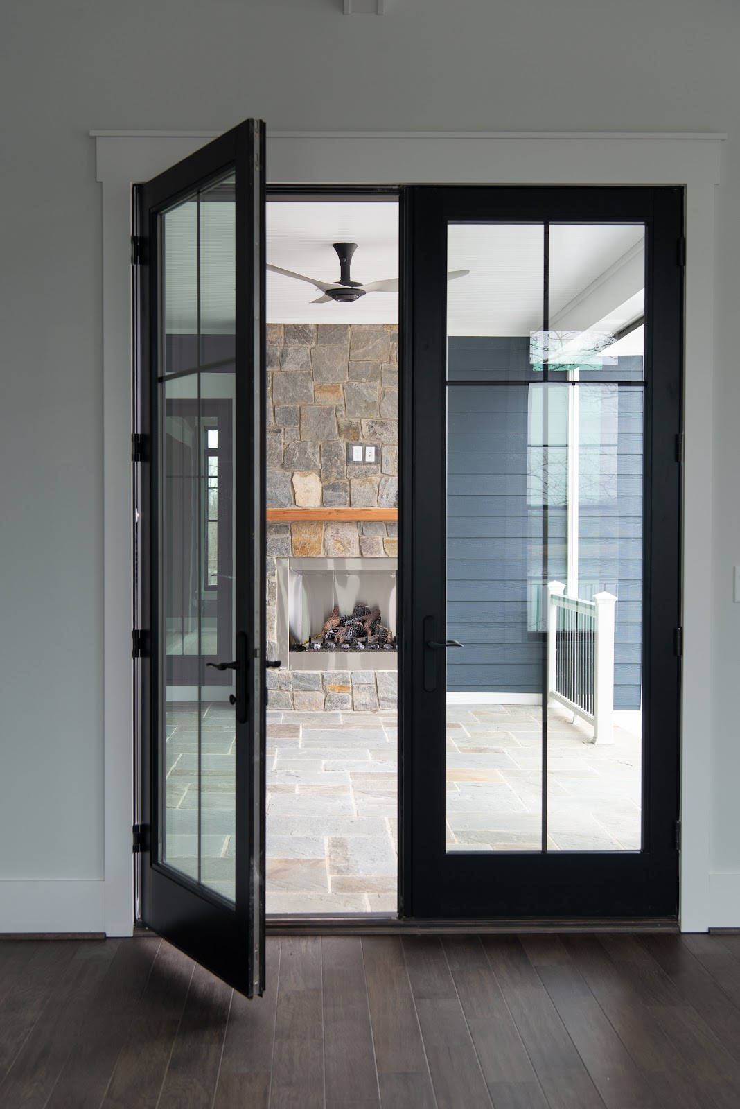 Embrace the chill with the warmth of an outdoor fireplace! 🔥