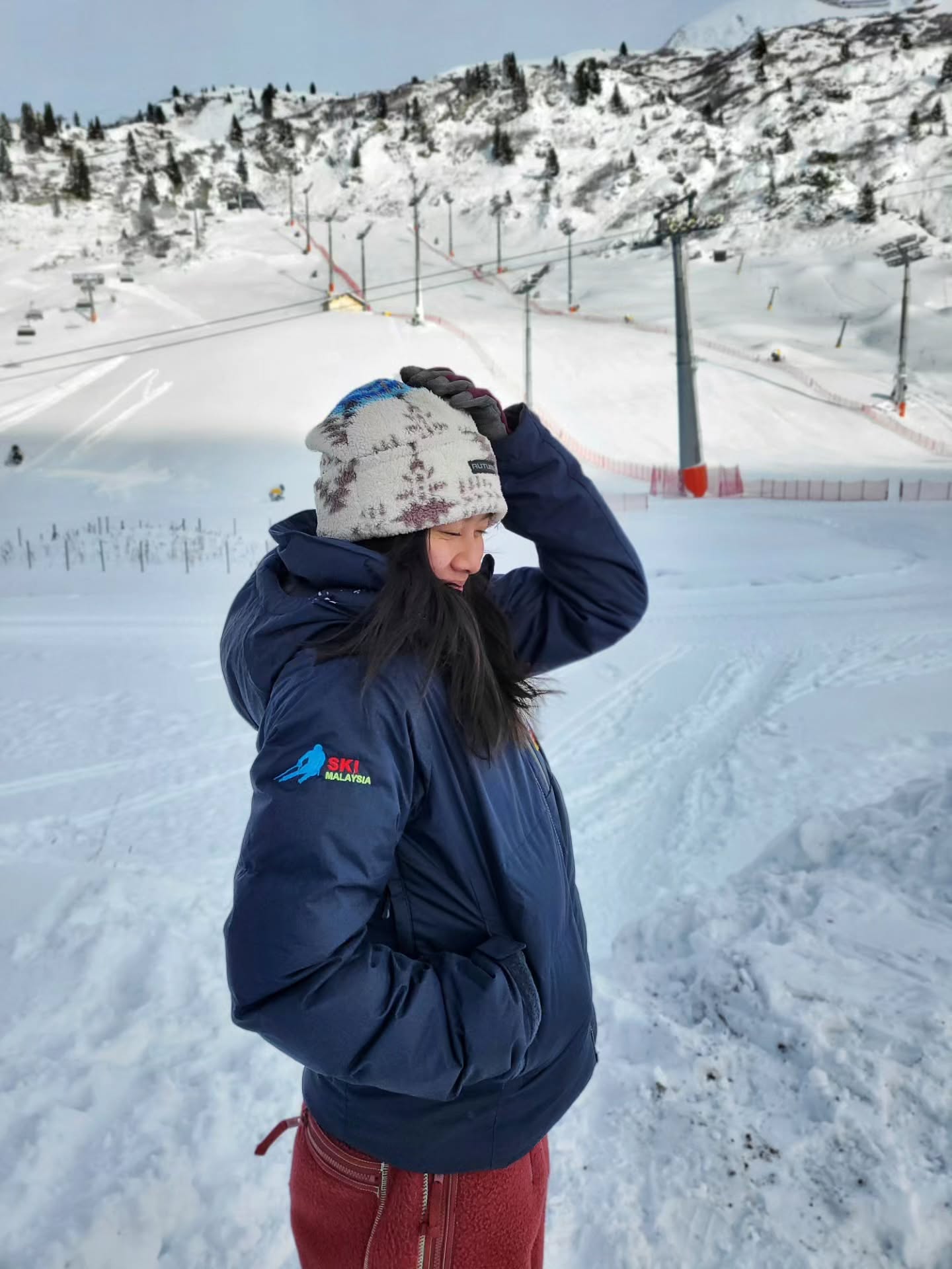 Another year of highs, lows, memories & life lessons. Thanks 25' β€οΈ
Happy New Year β
#malaysianskier #malaysianalpine #malaysiansnowsport