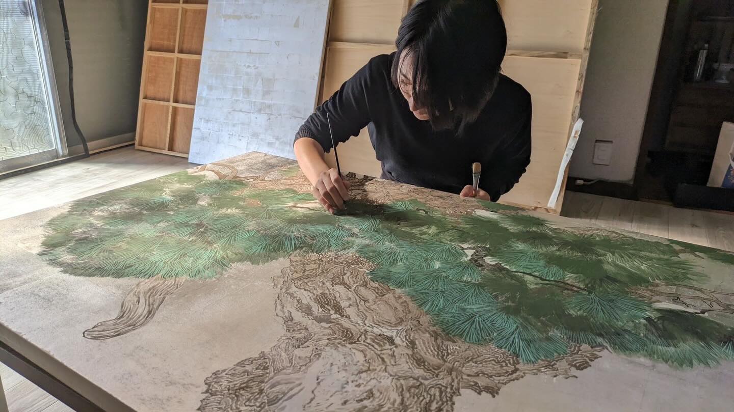 明けましておめでとうございます🎉
2026年は5月と11月に個展の予定があります。
その他、色々とやりたいこともあるので、充実した一年にしていきたいです。本年もよろしくお願いいたします!