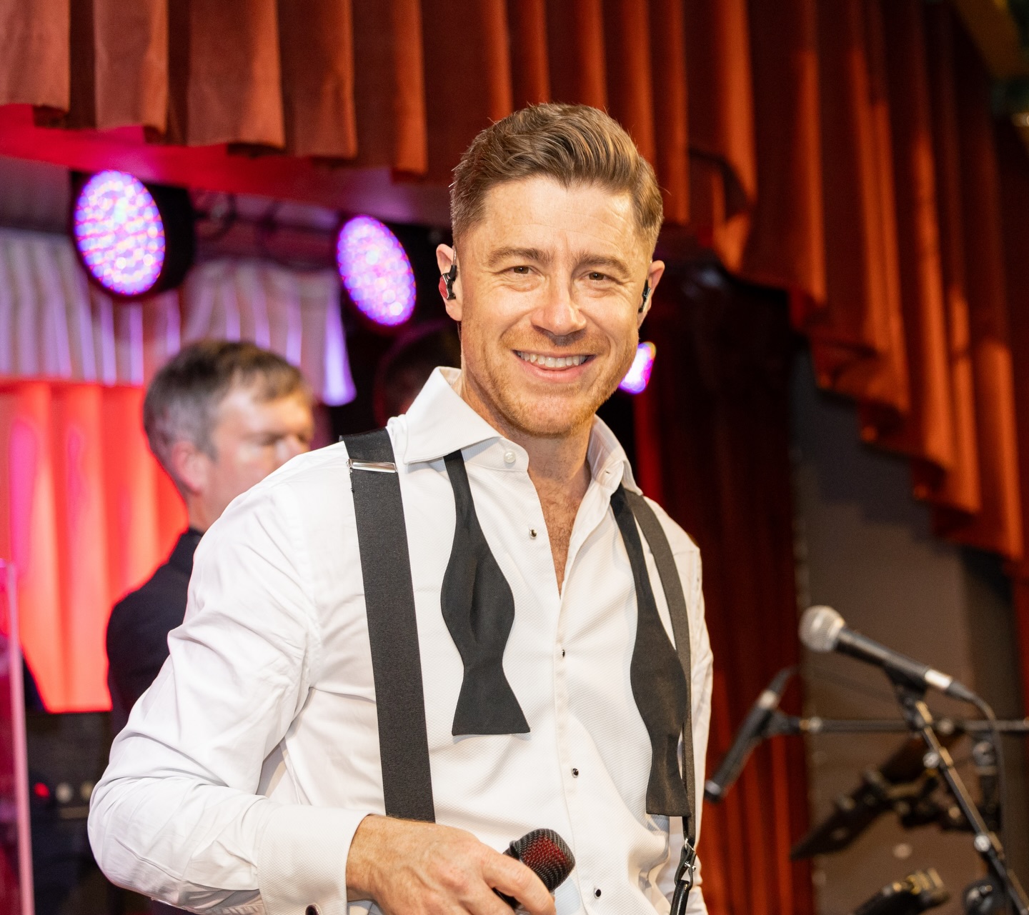 Huge love to everyone who has supported in 2025! It has certainly been some year with a lot of time in front of wonderful audiences. So thank you, from the bottom of my heart. Whether you’ve bought tickets to my theatre show, booked me for a private event or just kept in touch on social media, I am truly grateful.
2026 is already looking exciting with some new concepts getting off the ground, pushing my new album and travelling for more shows at home and internationally! See you all there ❤️
Have a safe and healthy new year all xx #hny #2026 #2025