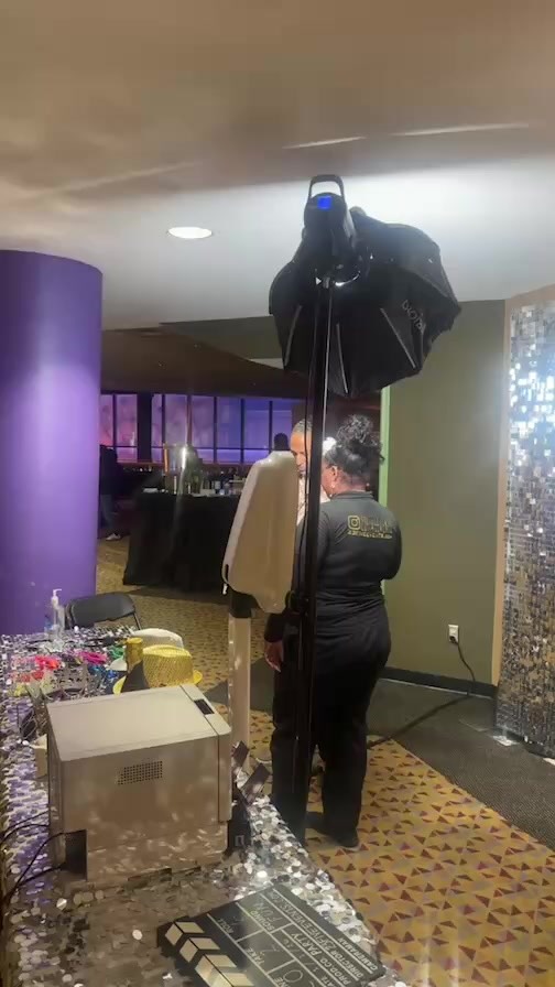 Back at the @amctheatres in Times Square to bring in 2026! 🎉✨ Stay tuned for more BTS content as we bring in this New Year!