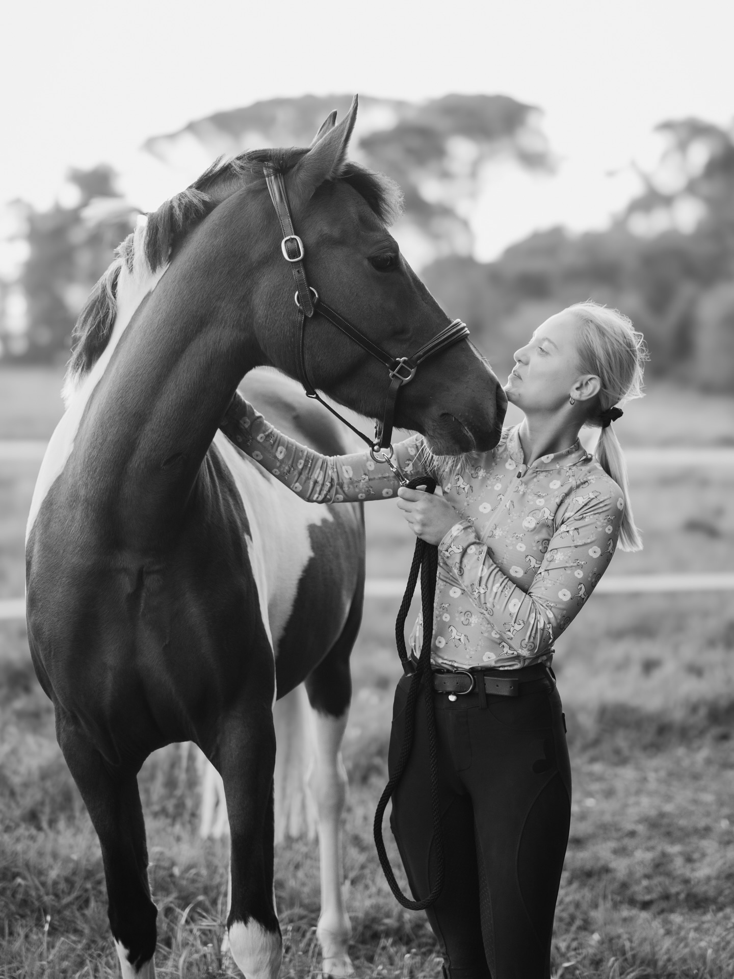 Intent is our signature ✨
We don’t do mass production.
We do purpose.
Reine is designed locally and produced in small, intentional runs - so every piece remains considered, precise, and uncompromising
No shortcuts. No trend chasing.
Just sculpted silhouettes, elevated fabrics, and detail that performs in the saddle and holds presence at the table 🥂
Small production keeps it powerful.
Local keeps it grounded.
Luxury carries you seamlessly from saddle to sabrage.
- REINE ATELIER