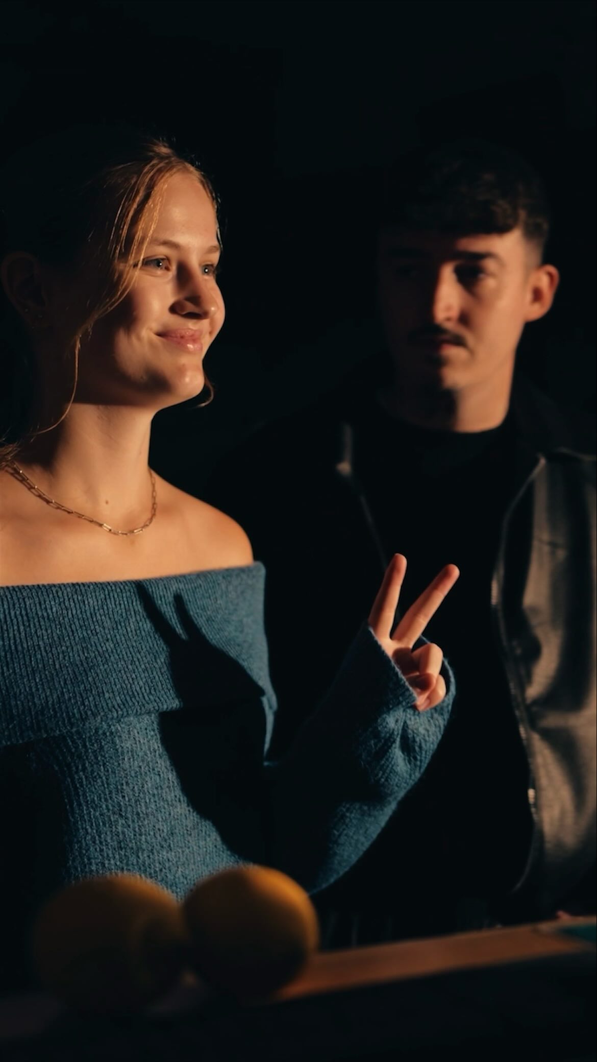 Zwei Menschen, zwei Shots, ein Moment.
Manchmal braucht’s nicht mehr. 🍋
Bestelle jetzt online unter: www.tottisdrinks.de 🍋
#tottis #göttingen #DrinkResponsibly #vegan #madeingermany
Dieser Inhalt richtet sich ausschließlich an Personen über 18 Jahren.
Bitte Alkohol verantwortungsvoll konsumieren und nicht an Minderjährige weitergeben.