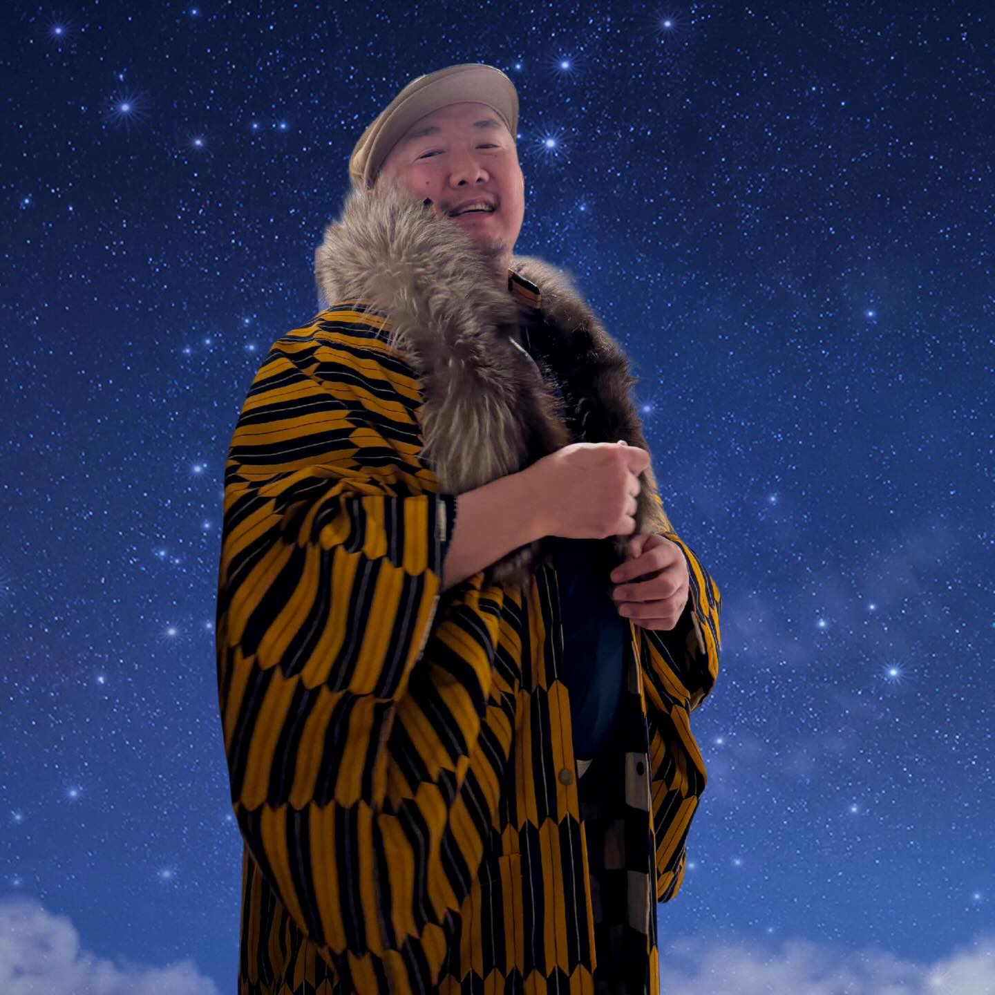 Happy New Year!
Hope everyone has a great year.
#kimono #menskimono #着物男子 #角袖 #角袖コート