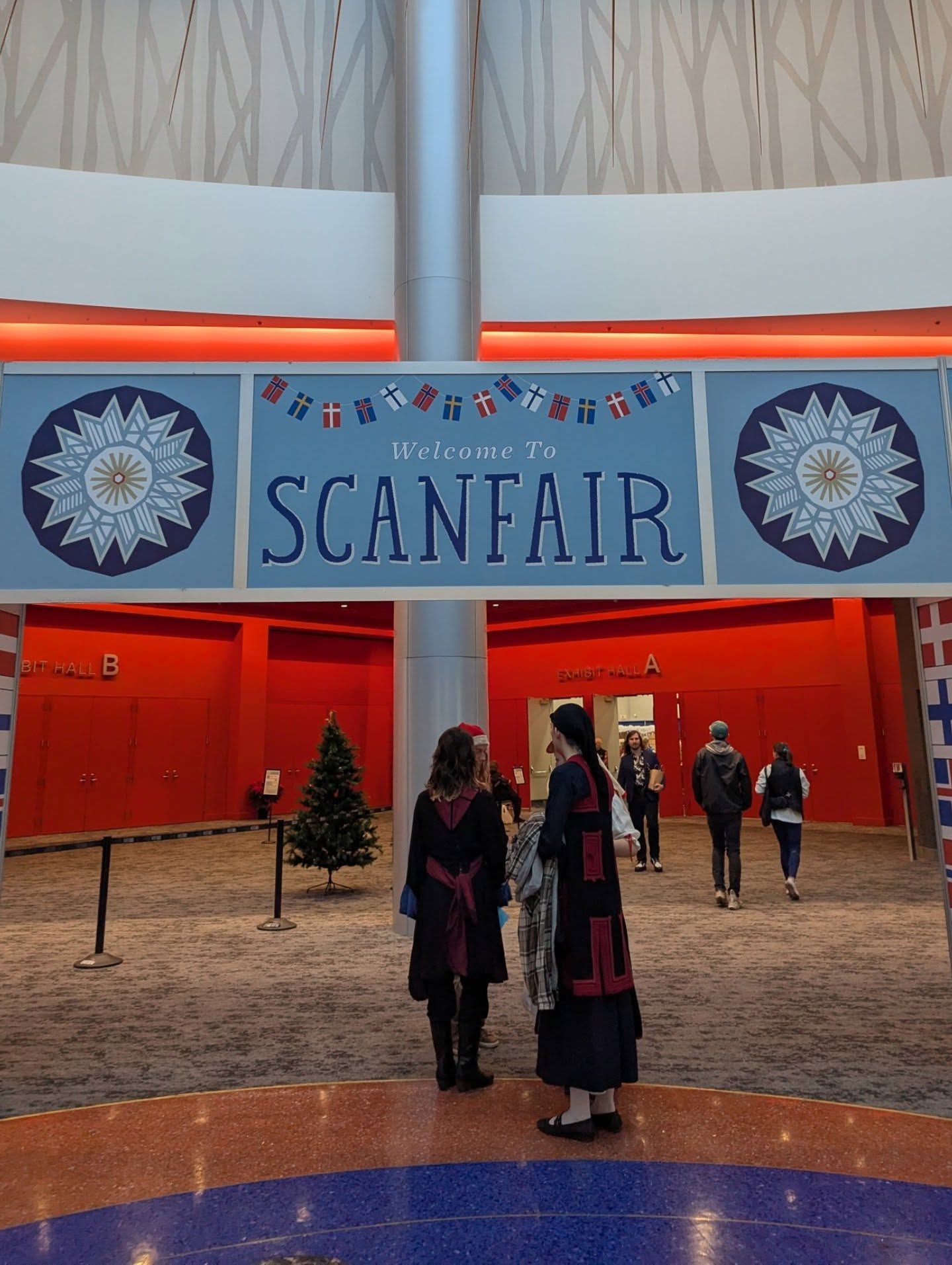 ❄️ A little bit of a breather ❄️
Earlier this December, we went with friends to ScanFair in Portland, a cozy little Scandinavian themed cultural celebration, craft fair, and holiday extravaganza. There were cultural dances from across Scandinavia in traditional garb, storytellers, a Scandinavian food court, and many many enticing goodies. I could have spent a lot more money here, but I managed to show some restraint. But maybe next year, I'll join as a vendor! It seems like a lovely place to peddle my book. :)
Pat and I left with two bottles of mead, a bottle of glögg, a runestone, full bellies, and lots of business cards. I wish I'd gotten one of the bookish bracelets, a woven bracelet, and at least one candle. But hey, I'll know better next time!
#scandinavia #culturalfestival #holidayseason #pdxevents #mead