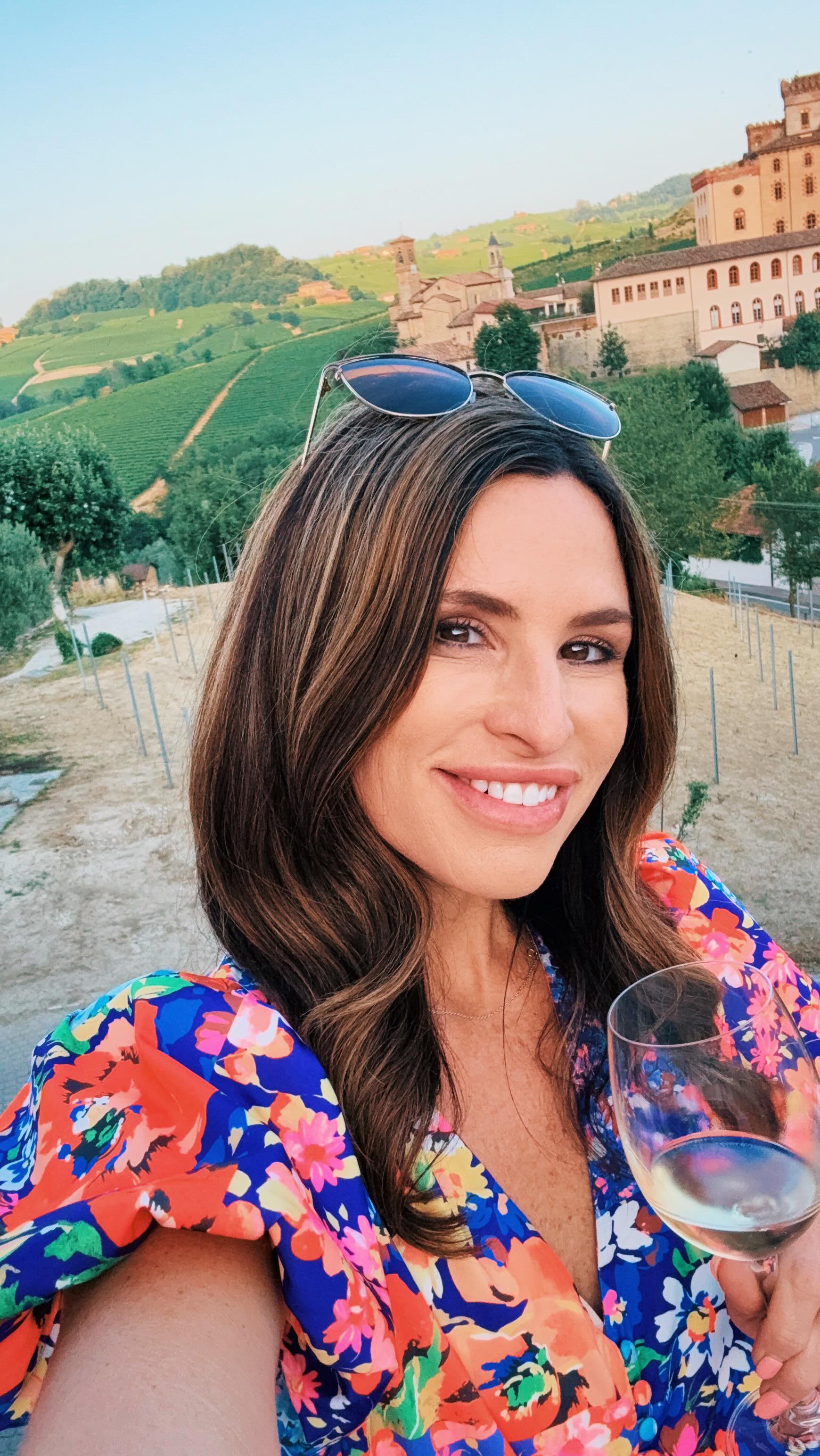 There’s wine and then there’s enjoying wine with a view, conversing with the locals + winemakers and nowhere to be. The setting. The people. The experience. Makes all the difference.❤️
This past June I had the opportunity to visit Barolo, which is part of the Piemonte wine region in northwestern Italy.🇮🇹 It was short lived and I definitely need to get back. Sooner than later.🍷
#wineandtravel #winewithaview #italianlifestyle #winehappy #piedmontwine