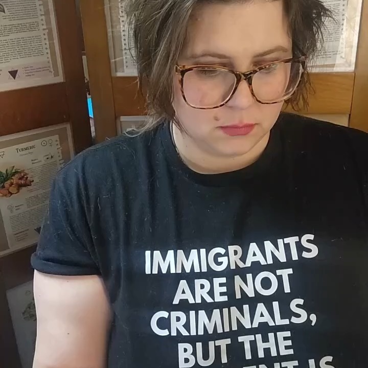 Sailing towards new horizons 🌊 Embrace the journey and leave the past behind. #6ofSwords #NewBeginnings