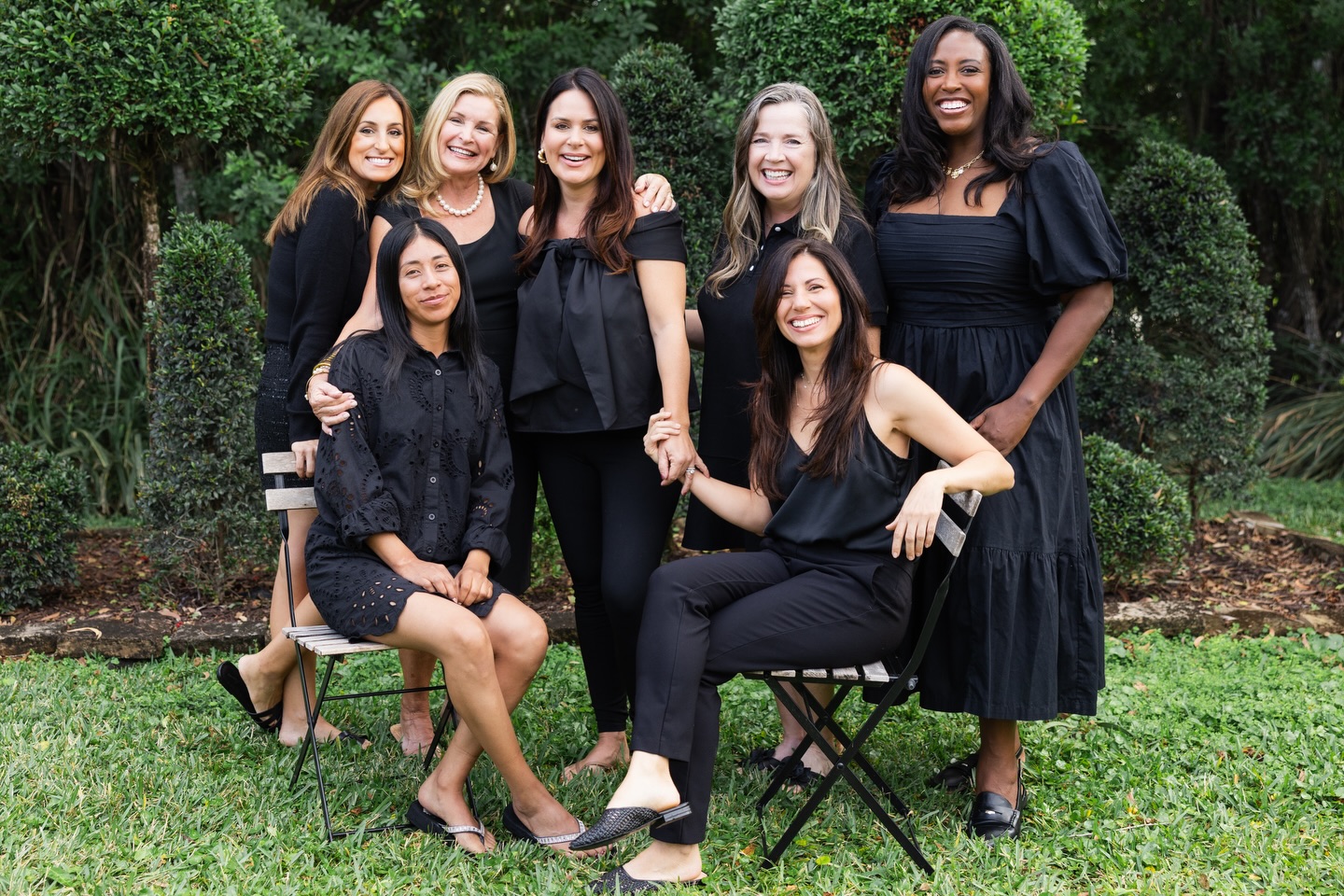 Ending another year rooted in gratitude and beginning a new one (our biggest year yet!) that is already SO full of purpose…we are READY to do more of what we love.
@whitetrailclub WE LOVE ...
Reveling at the blossoms in the rose field
Walking through the orange grove
Pausing to admire the bees
Raising the sweetest animals
Gathering farm-fresh eggs each day
Celebrating every bloom through fresh floral art, resin preservation and so many farm products @soilandstemsfloral
Hosting life’s biggest, joy-filled celebrations
This land, this work and this way of life fills our hearts—and we’re endlessly grateful to share it with the community that makes it all possible.
🥂🤍 So here’s to dirty boots, struggling to maintain a manicure, full hearts, gathered tables and another year of loving what we do—together. Raise a glass with us … to farms and agriculture, celebrating every bit of life and a beautiful year ahead. 🤍🥂 TGBTG!!
@fdacsdpi @floridaagritourism #visitfloridafarms @soilandstemsfloral @whitetrailclub #farm #roses #newyear #jupiter