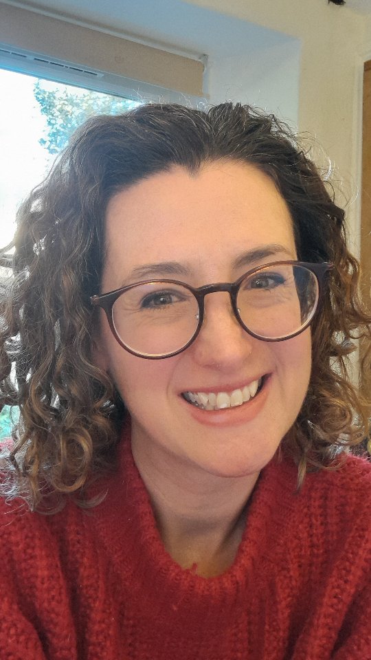 Happy new year everyone, and a huge congrats to those who got engaged over Christmas, and those that are getting married this year!! E x c i t i n g ! ! 😍😍😍
I have slightly more availability this spring than I have in the past, so if you're interested in wedding stationery, graphic design, commissions or my paper shop (@fromsallywithlovepapers), please get in touch!
Sally xx
#fromsallywithlove #ukweddingstationery #happynewyear #2026 #ukweddingstationery