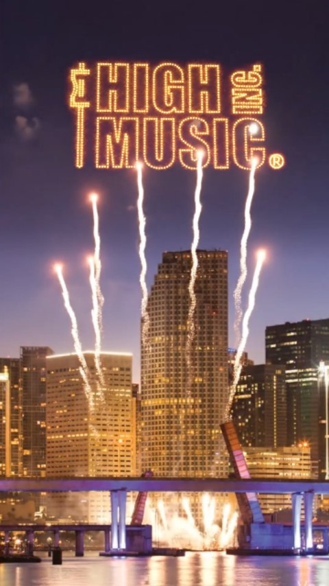 ✨2025 fue solo un paso
Música, crecimiento, colaboraciones y momentos que marcaron nuestro camino.
Gracias a cada artista, productor, aliado y a quienes estuvieron detrás de cada paso.
🍾Entramos a 2026 con metas más grandes, sueños más fuertes y música que habla por sí sola.
Feliz Año Nuevo.🎇
Sigamos haciendo historia. 🚀🎶
#HighMusicInc #Recap2025 #Hola2026 #IndustriaMusical