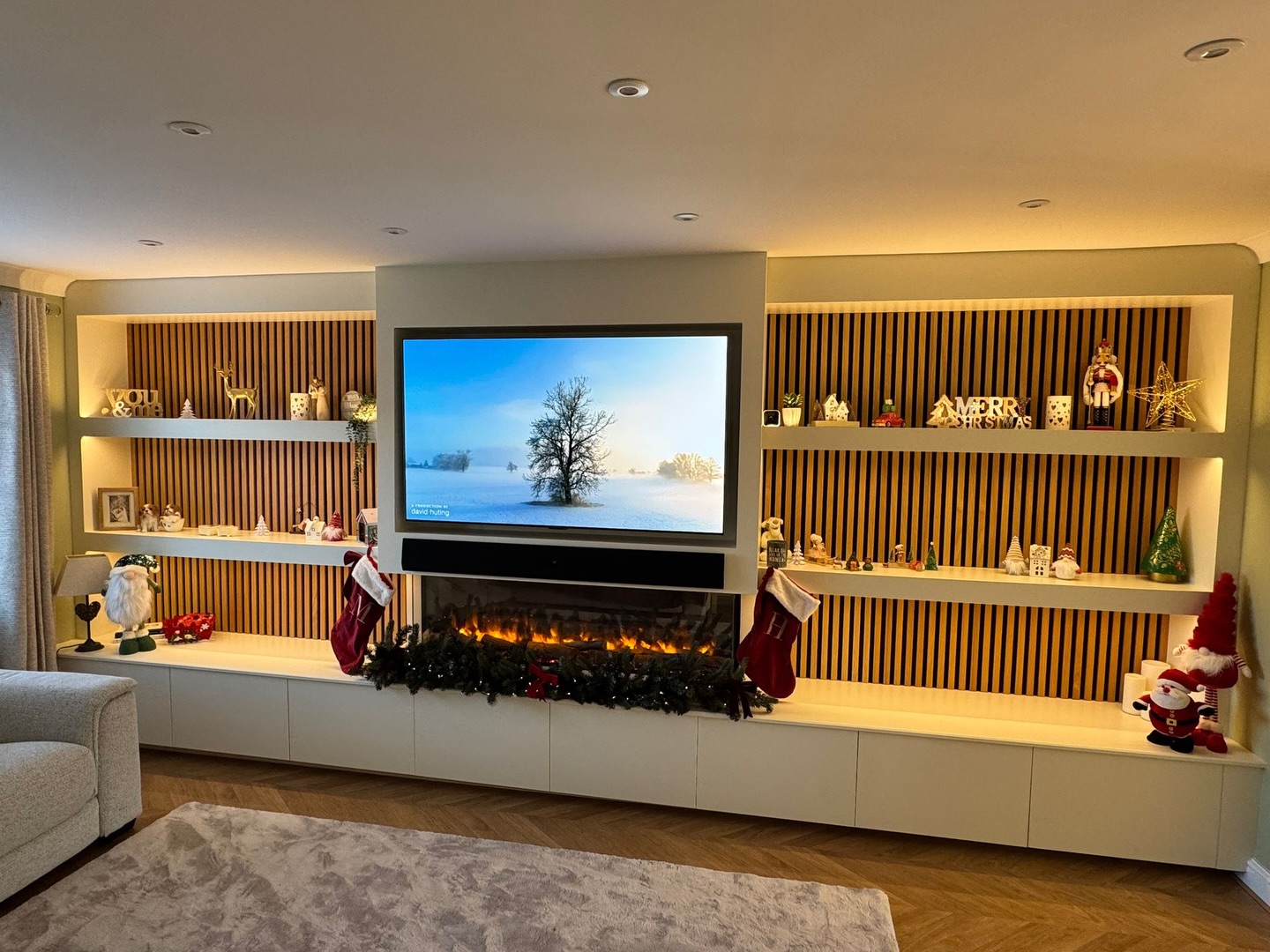 Wishing everyone a very happy new year! This was the last media wall of 2025! Looking forward to all the new projects next year!
#carpentry #homeimprovement #mediawall #fire