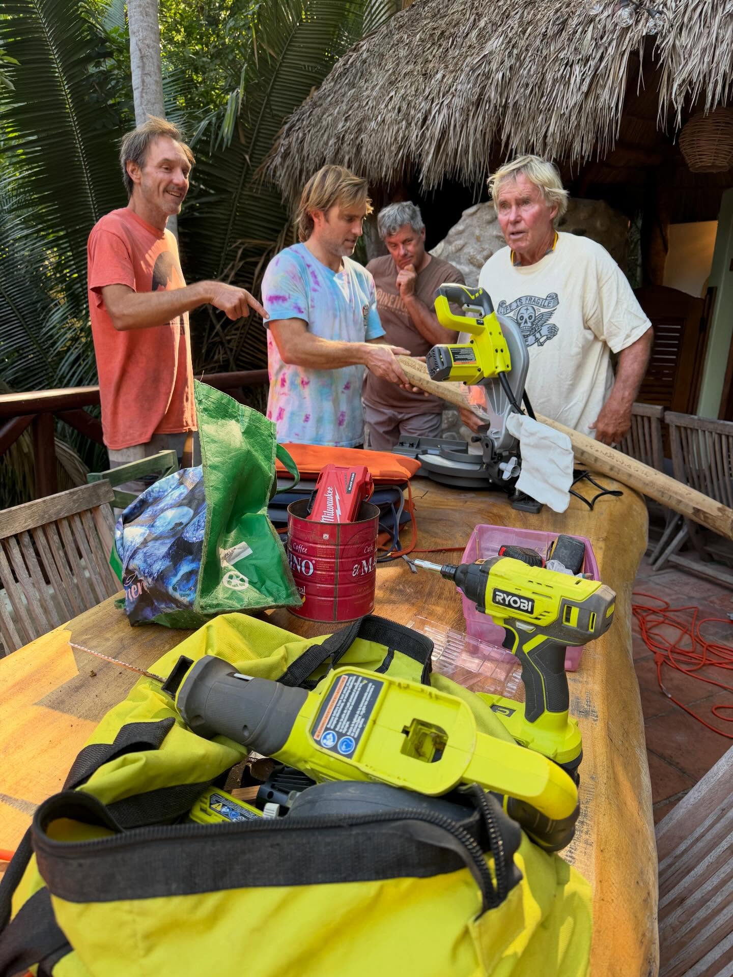 Family work days = big progress and precious moments together. Our ecolodge has always been a labor of love 🤪— a place shaped by many hands, many dreams, and an ever-growing list of projects. There’s something special about rolling up our sleeves as a family, tackling the to-dos, and watching our jungle home continue to grow and thrive.
In between the hammering, sweeping, planting, composting, and fixing, there are the little moments that make it all worthwhile: kids learning new skills, giggles echoing through the palm trees, and that feeling of building something meaningful together.
Here’s to family teamwork, jungle projects, and the love that keeps this place healthy. 🌿🇲🇽💚
#ecolodgemexico #sanpanchonayarit #familyadventures #jungleadventures #glampingmexico