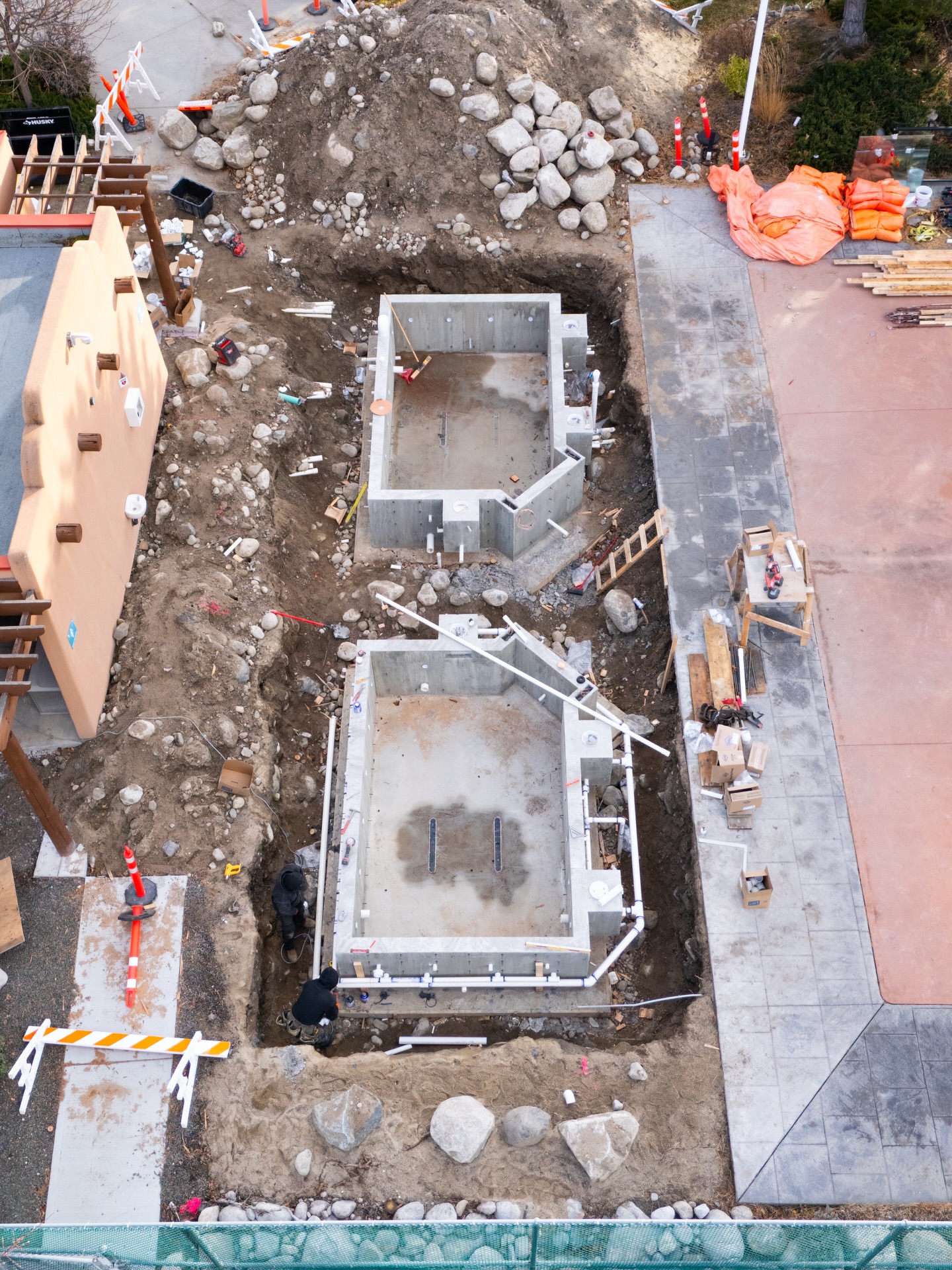 Plumbing in progress at the LaCasa project❗️
📲 Contact us today to get started on your project
(844) 562-5362
#Poolhouse #LuxuryPools #KelownaPoolBuilder #OkanaganLiving #CustomBackyard