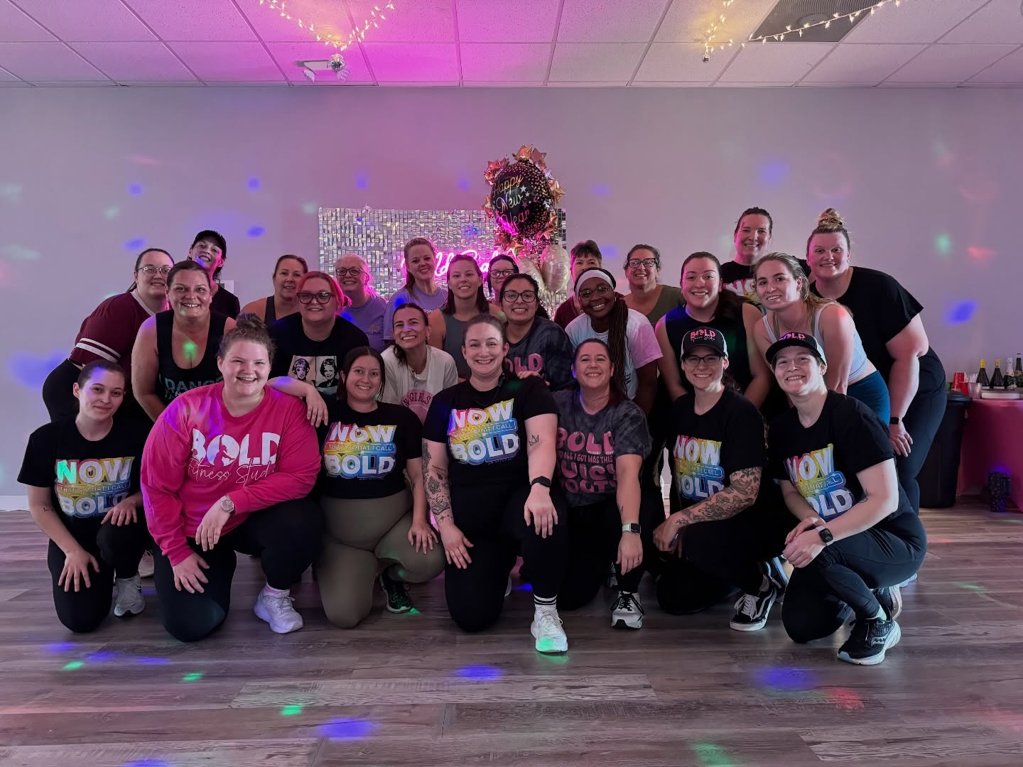 HAPPY NEW YEAR! 🥂✨🎆
Big thank you to all the beautiful women who joined us for class this morning. We know it wasn’t easy, we know your lives are crazy busy and your plates are full. But we’re SO proud of you for making it happen anyway.
Also shoutout to the Bold instructors who held it down today - you’re rockstars! It was tons of fun getting to sample everyone’s magic! ✨
We’re ready to help you crush your fitness goals this year 💪🏻
Let’s rock this year together! 💜
