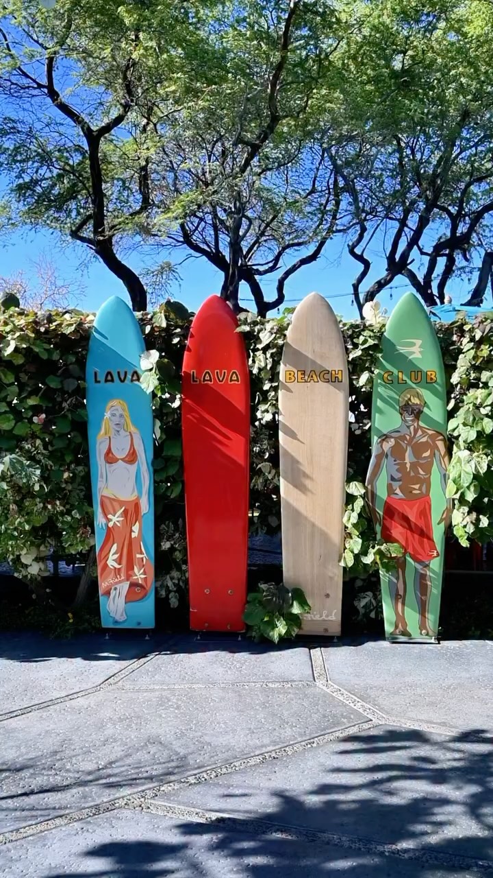 Mele Kalikimaka from our ʻohana to yours at Lava Lava Beach Club! We wish you a season of warmth, joy and celebration!
If you are on island for the holidays, you are welcome to join us for Christmas Eve, Christmas Day and New Year's Eve! View our holiday menus at luanahospitality.com/holiday ❤️🏝️
#kalikimaka #hawaii #christmas #holiday #aloha