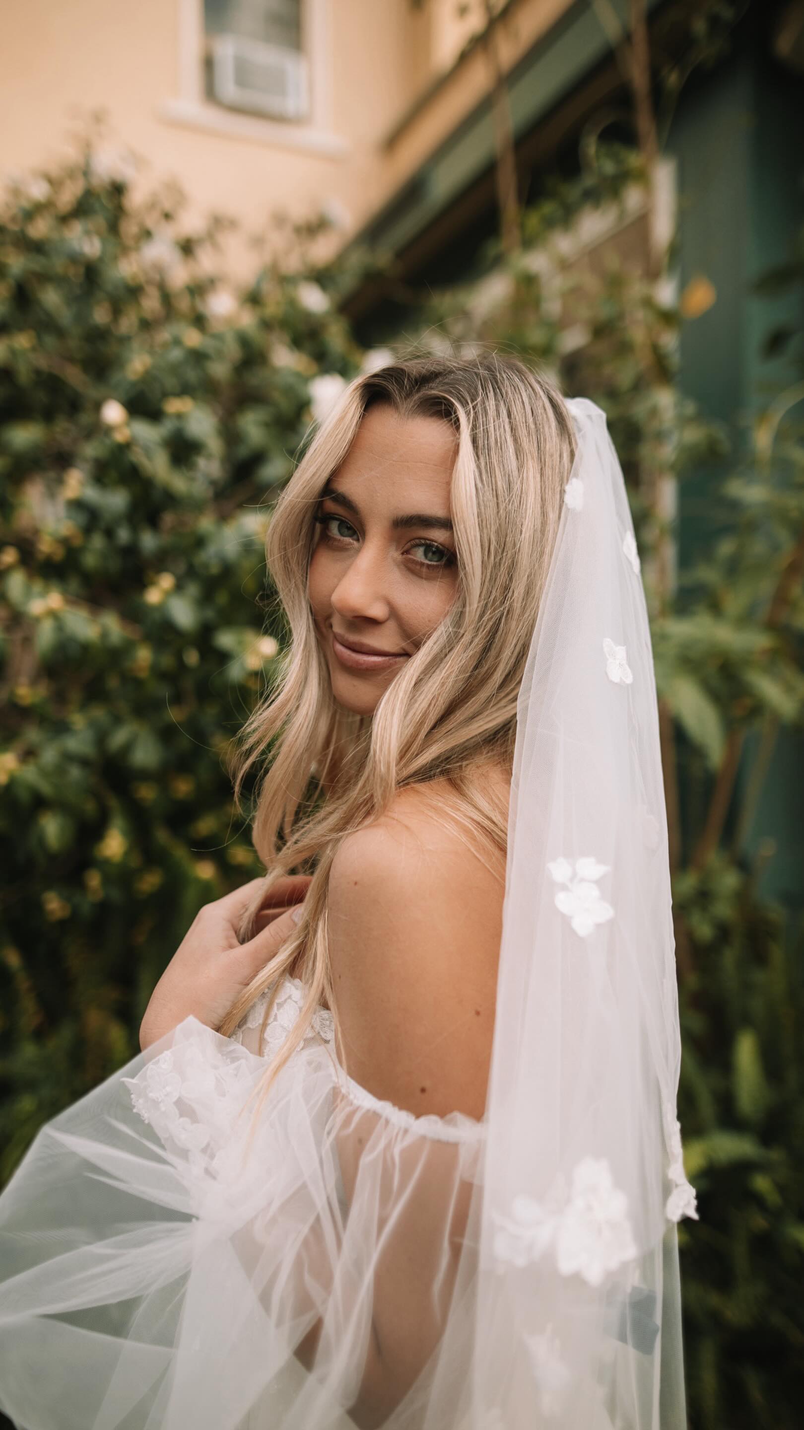 A year of designing, creating, and chasing the vision ✨. 2025 pushed us, shaped us, and inspired what’s next. Thank you for being here and supporting our dreams!
Happy New Year! 🥂🤍