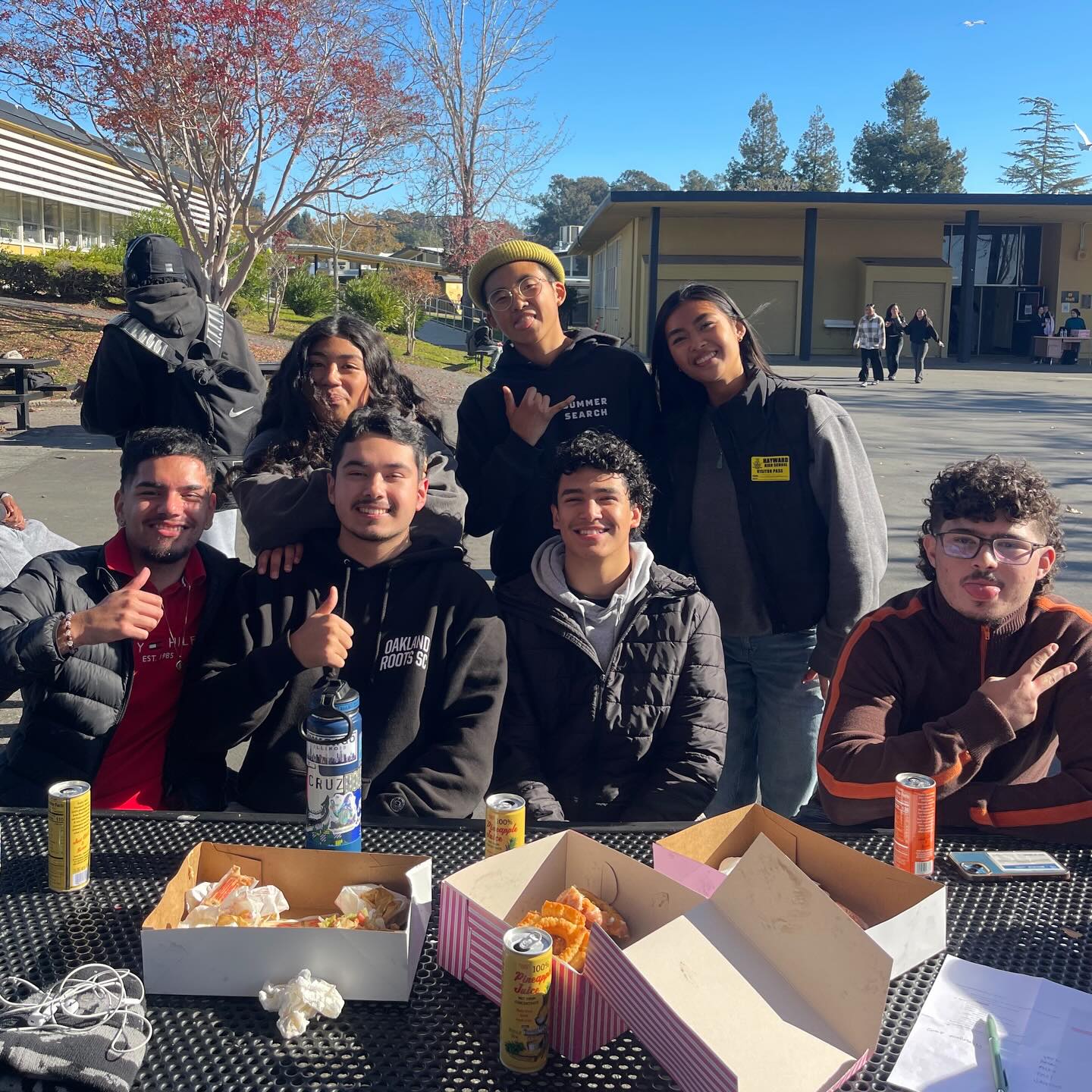 Summer Search is back in office! 💻
We hope you had a restful Winter Break ❄️
We can’t wait to see our Summer Searchers soon! Here’s a photo of our seniors from Hayward before the break! We are so back and looking forward to resuming mentoring ☺️
#summersearch #summersearchbayarea #summersearchershavenoceilings #classof2026