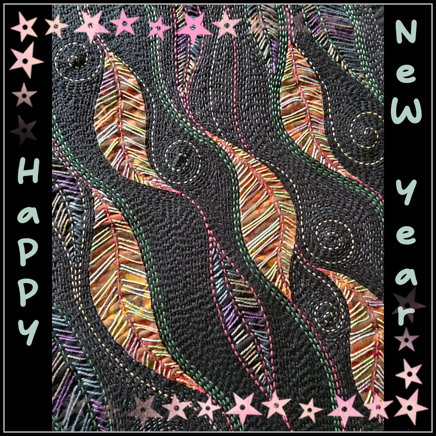 The final finish of 2025 - I want to say a huge thank you to those of you who have supported my creative journey in the past year. It's been an incredibly busy but amazing year, with lots of great memories. I'm trying to write a blog but I keep getting sidetracked with the memories that are attached to my many, many photos 📷😅
May 2026 be full of wonderful experiences and lots of creativity ❣️🎉
#slowstitching #slowstitch #stitchasmarkmaking #stitchedart #contemporarystitch