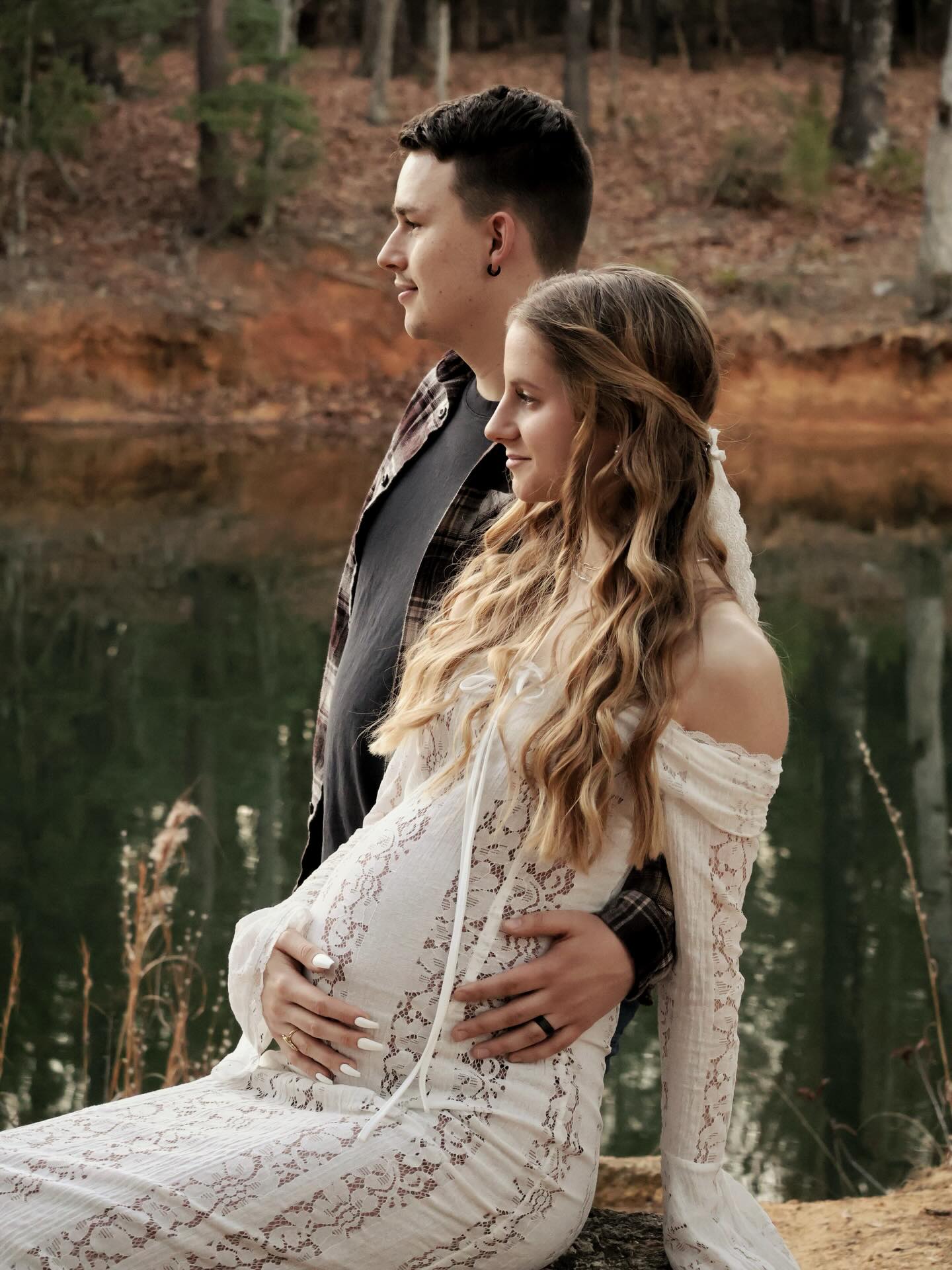 When your sister becomes your client, the session hits a little differently. 🤍
Grateful to capture this chapter of her story and so thankful for every family who trusts me with theirs. Booking maternity sessions now — link in bio.