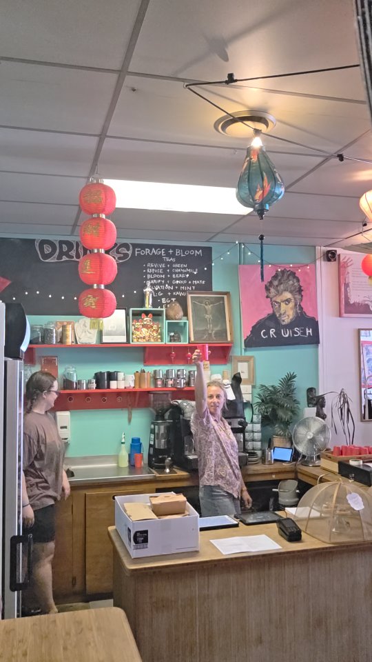 Open tonight Sunday 4 January 2026 from 4pm. How good is that! Order chow ahead of time & enjoy maximum ☀️ time: https://www.blueginger.co.nz/online-ordering #blueginger #dinner