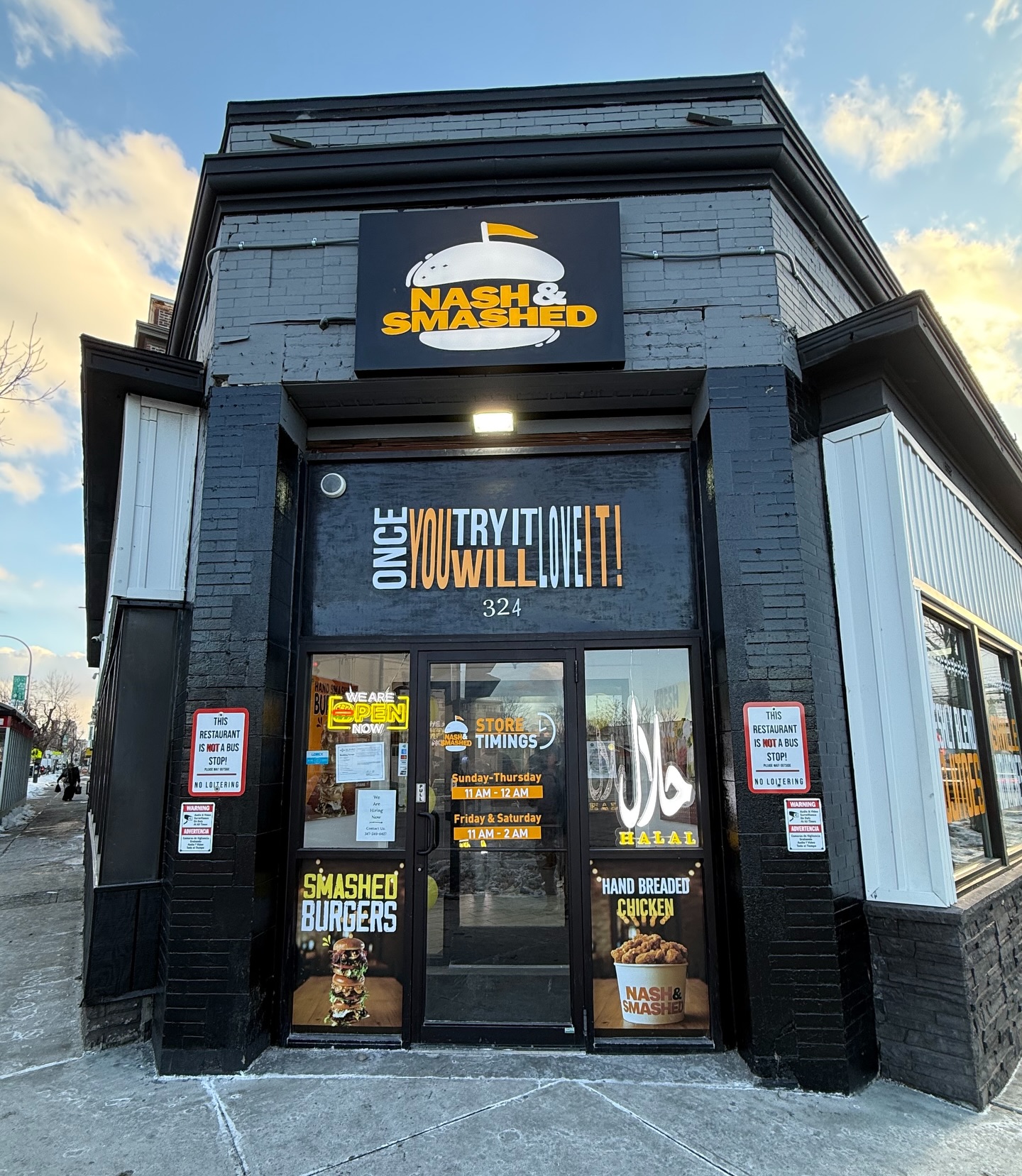 Big flavor arrives on Central Ave.! 🎉 Welcome Nash and Smashed — serving up Nashville-style hot chicken, smashed burgers, crispy sides & more 🍗🍔
📍Nash and Smashed
324 Central Ave.
Albany, NY