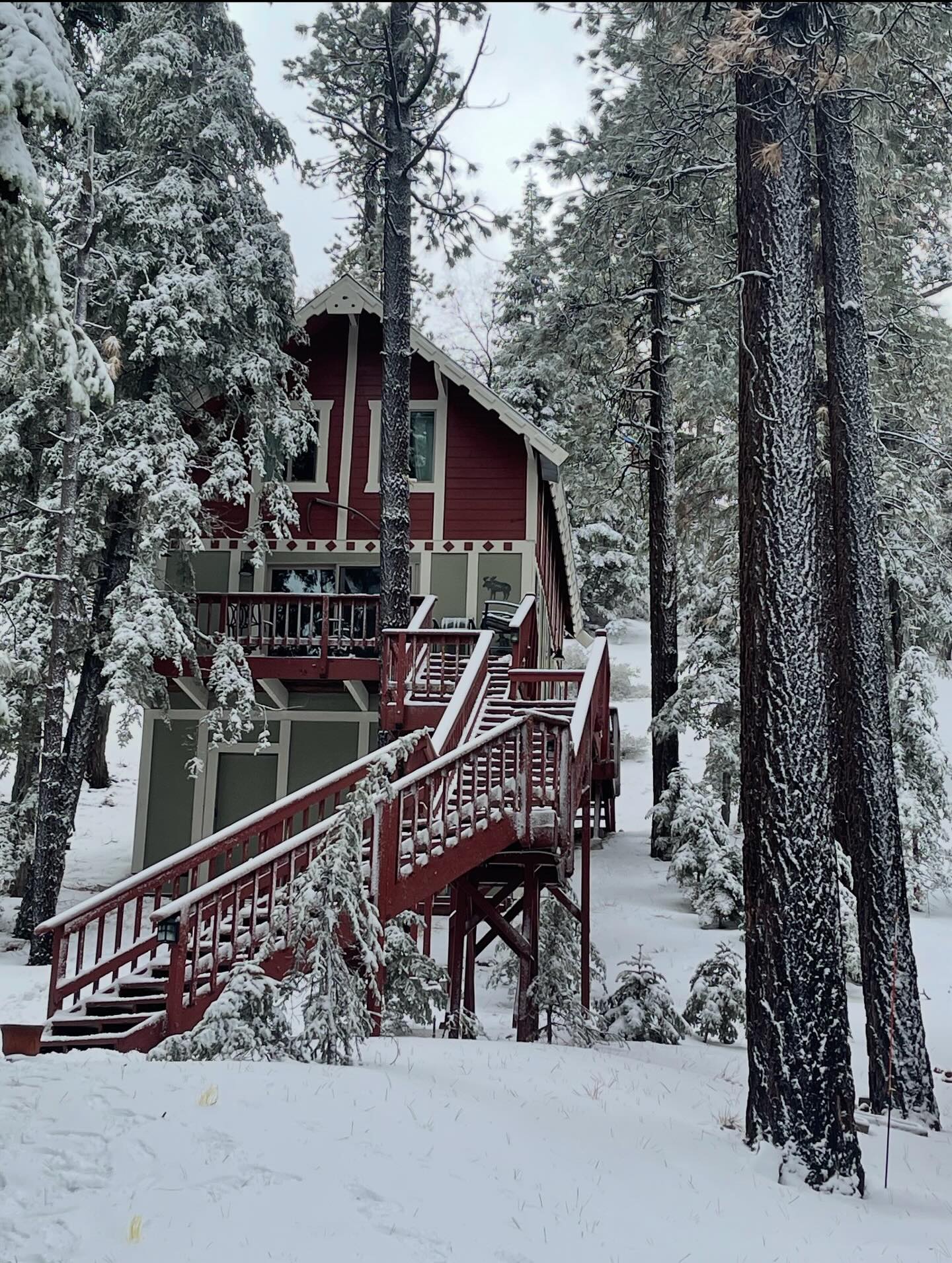 After years of Jonathan begging and pleading to rent out our little slice of Heaven in Big Bear, he finally came up with a compromise I could get behind. We’ll be renting our Big Bear home exclusively to friends and family. More details and photos coming soon—if you’re interested, please reach out!