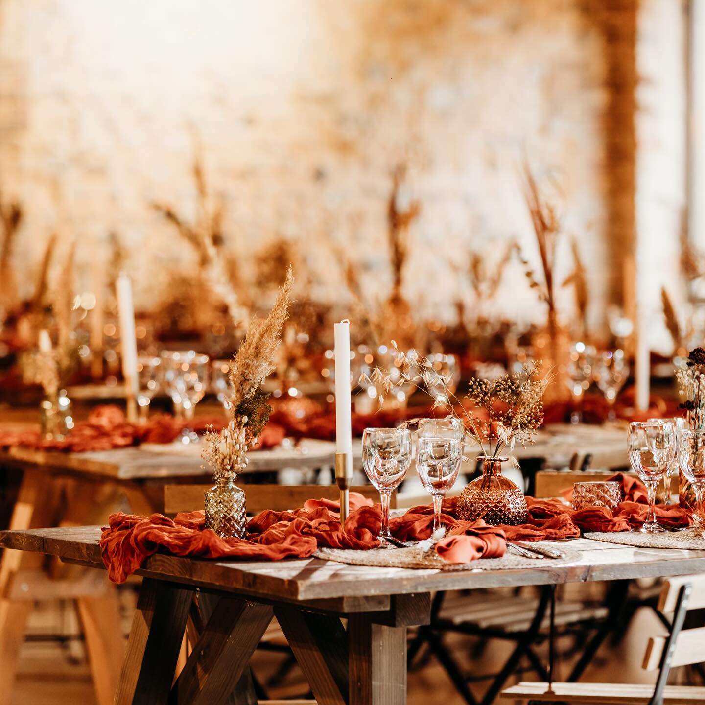 Impossible de ne pas s’arrêter sur cette déco.
Tout était beau.
Vraiment.
Coralie & Guillaume
#photographerouen #décomariage #photographemariage #décoration