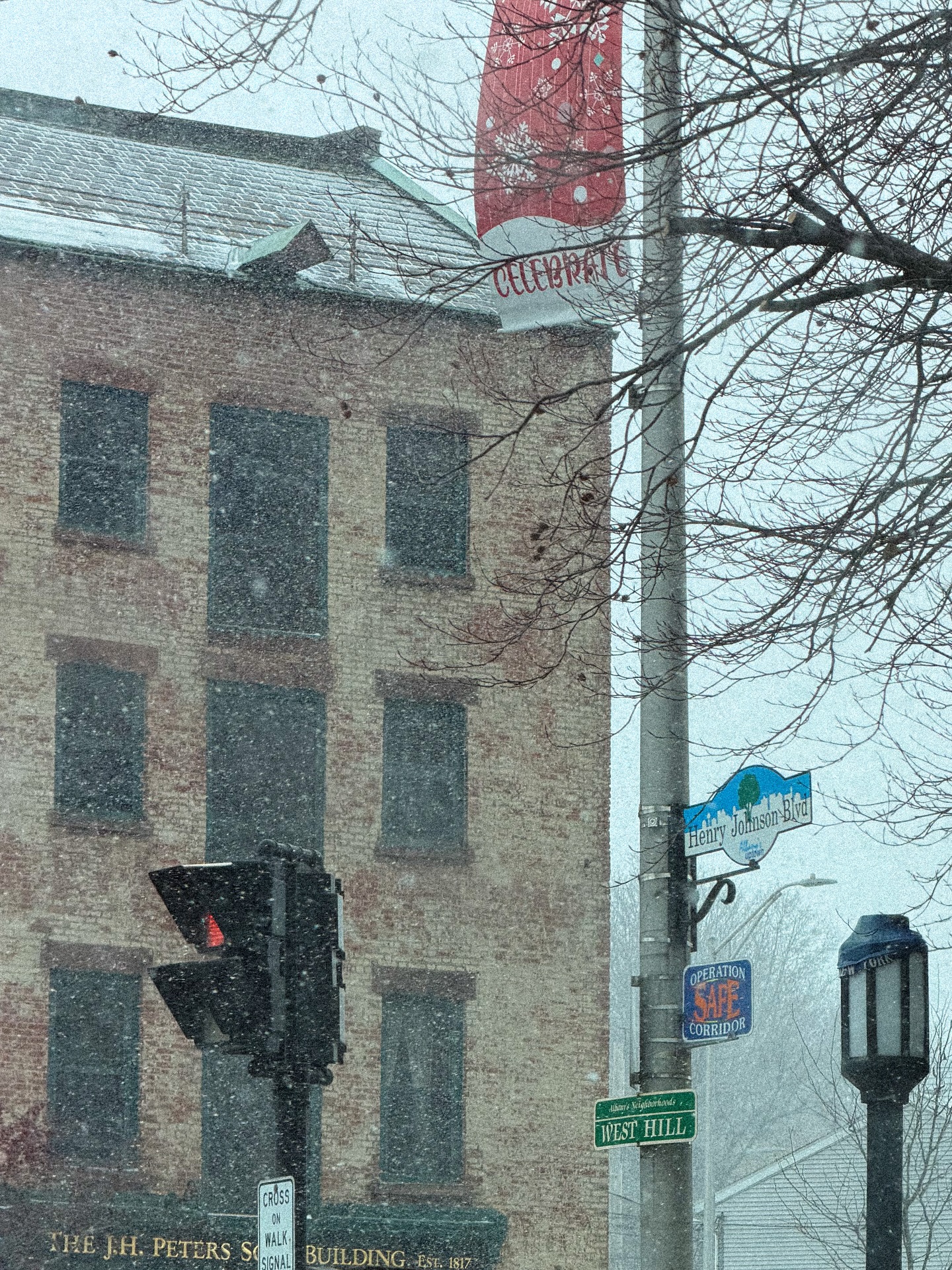 We have a few weather advisories in effect for Albany, so make sure to take the necessary precautions!