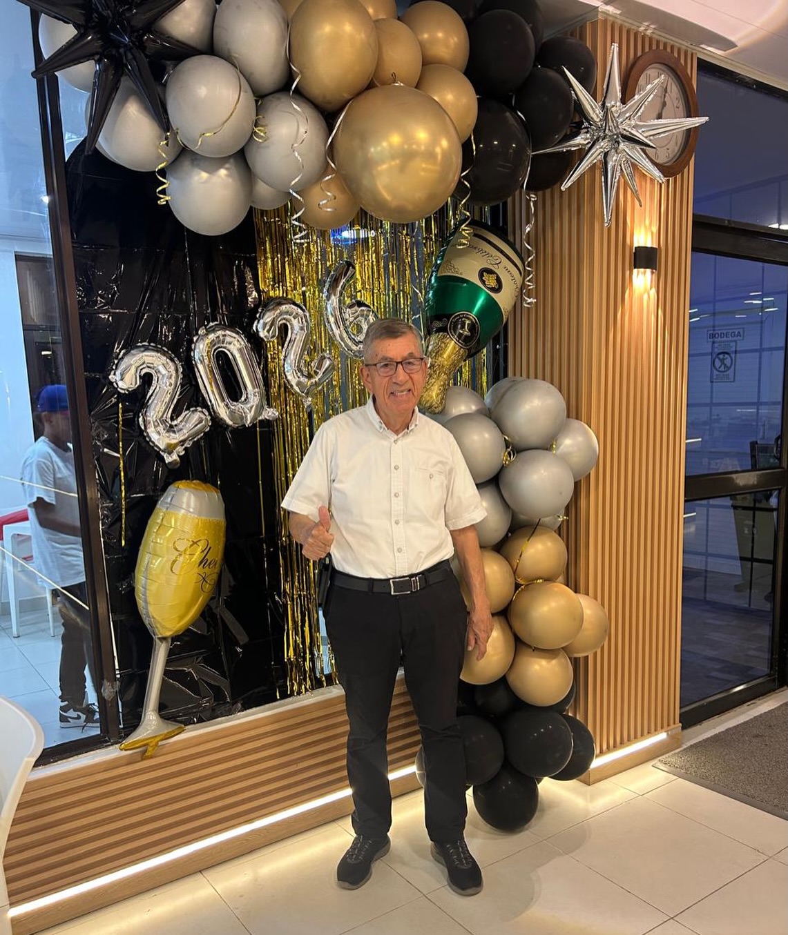 Con la ayuda y sabiduría de Dios, afrontaremos cada reto y desafío del año 2026.
Feliz y próspero año nuevo