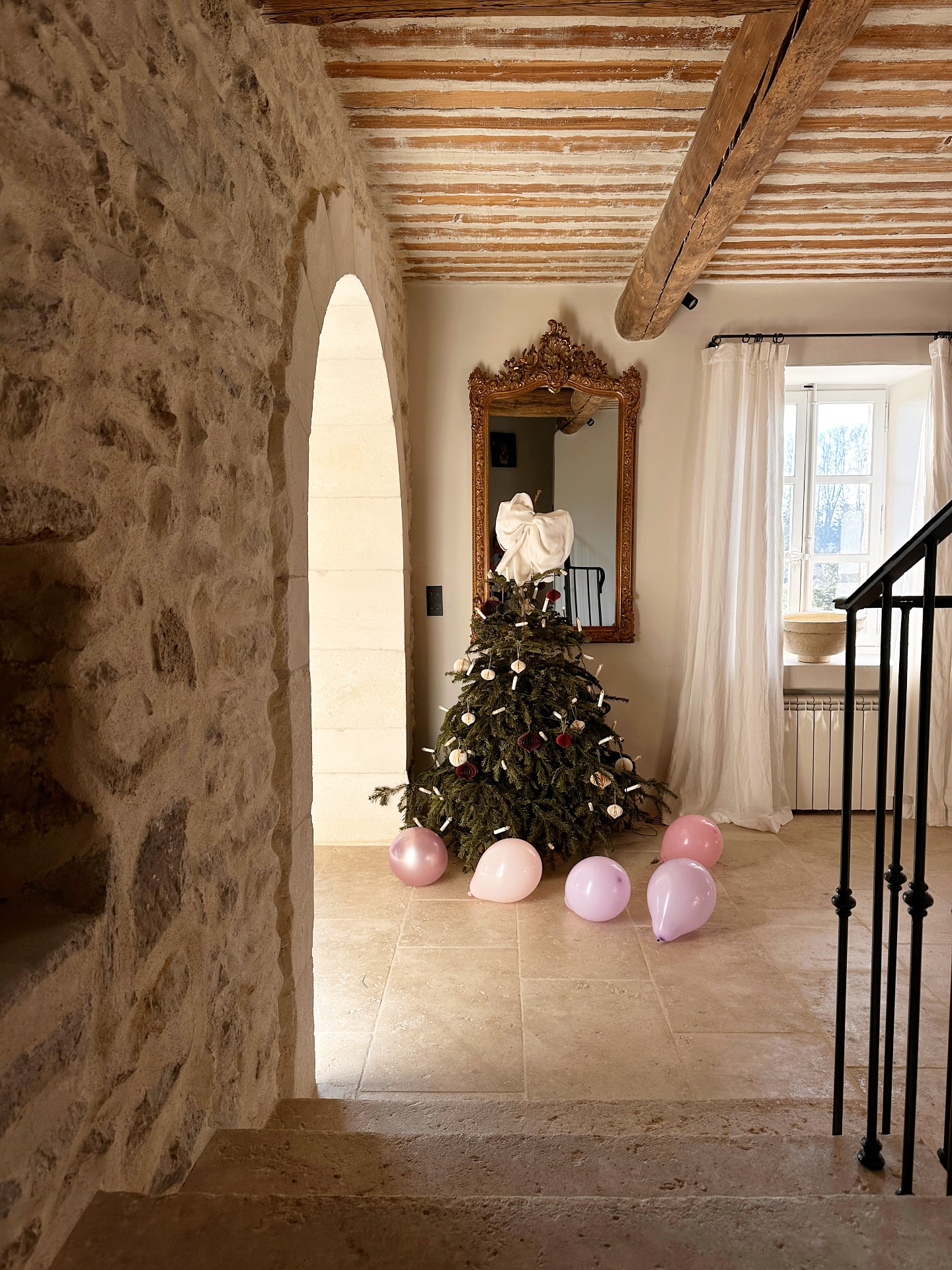 January 1st~ a new year, a fresh start. Itās always a symbolic day for all and in my family it marks the last of the December birthdays with my eldest on New Years Eve. I marvel this morning as we all do as our children get older, changing and growing in front of my eyes. We celebrated quietly turning 14, a traditional birthday breakfast , presents and watched the village fireworks at midnight from our window . A hug, a final goodbye to the past year, ready to embrace the new and let go of the old. Ready to welcome new guests this year and continue to grow and learn. Happy New Year everyone, thank you for showing up, for joining me here in these little squares of my life. I share only snippets, but am full of gratitude for all the friendships made here through connections of this community. Nothing but love to you all. A new year in Provence ā¤ļø #vivietmargot