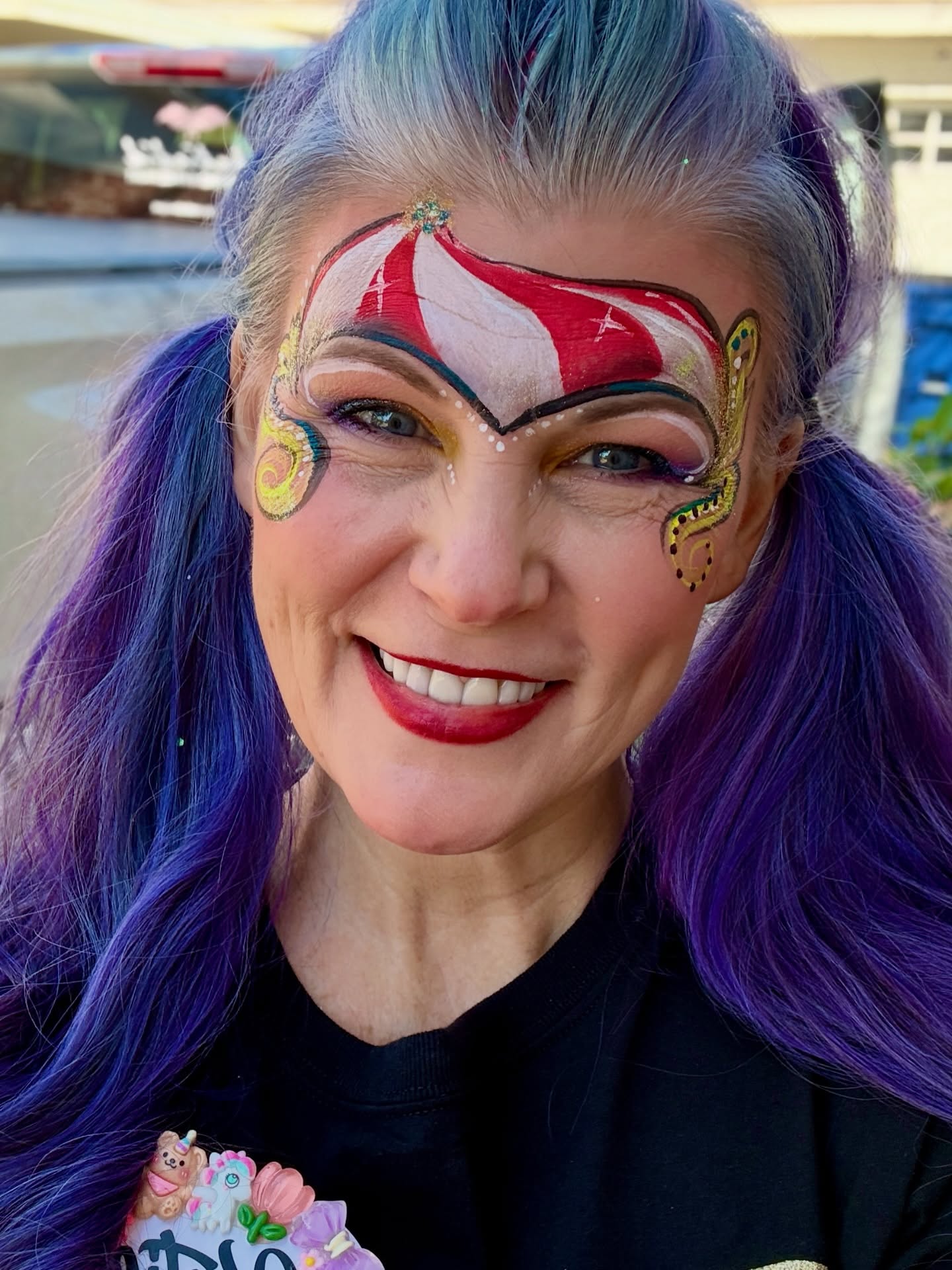 First #birthdayparty of the year in the books. This circus themed party was fun! I found this circuit top design by @pikadillyfacepainting online and gave it a go!
Swipe to see my circus themed featured options. I even tried the dreaded elephant.🐘🎪