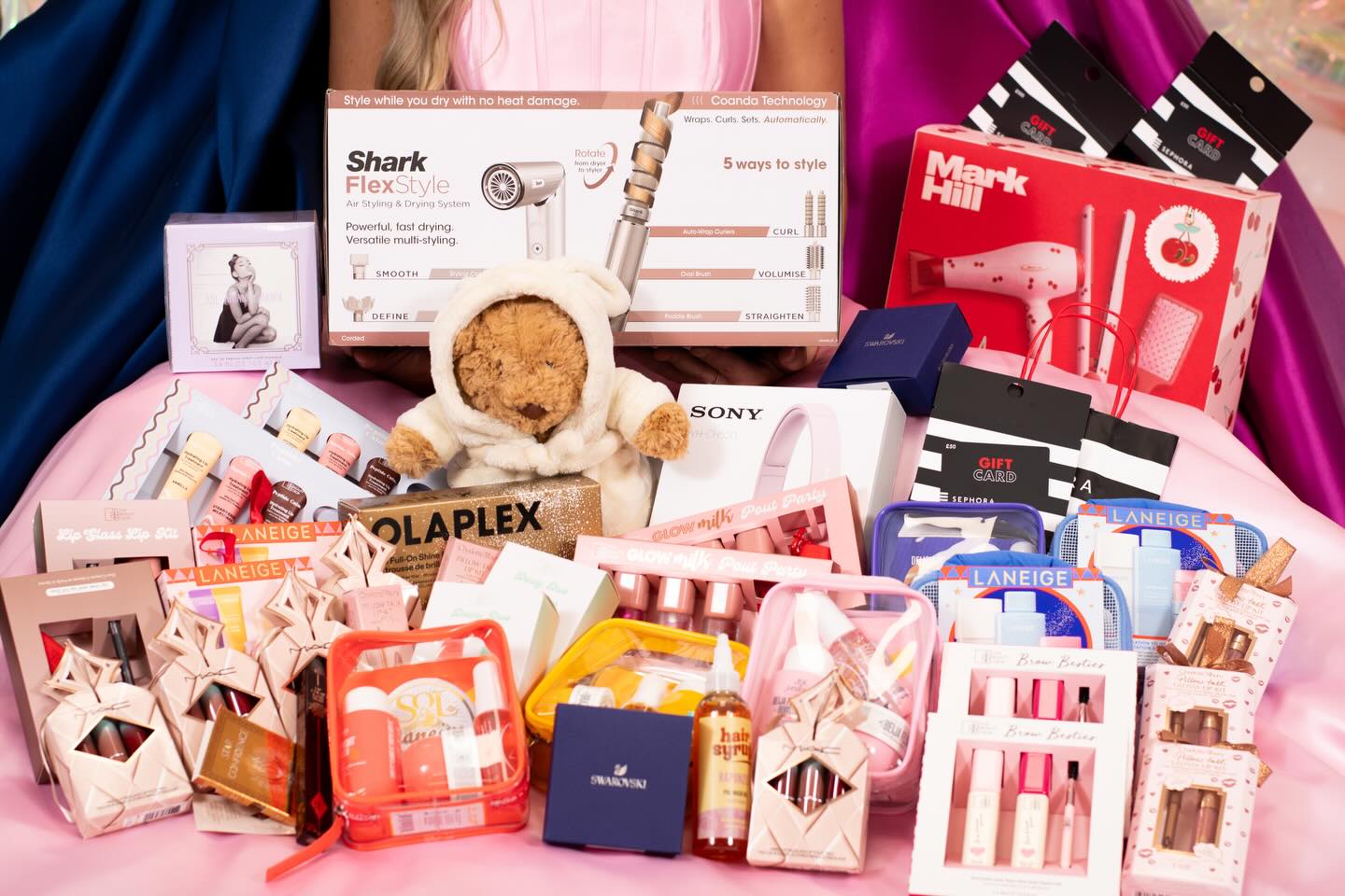 We are announcing our £2,000 giveaway winners today at 4pm on all socials platforms!!
Watch our live to see if you have won- we have 50 prizes available to win!! ☺️💕🌸