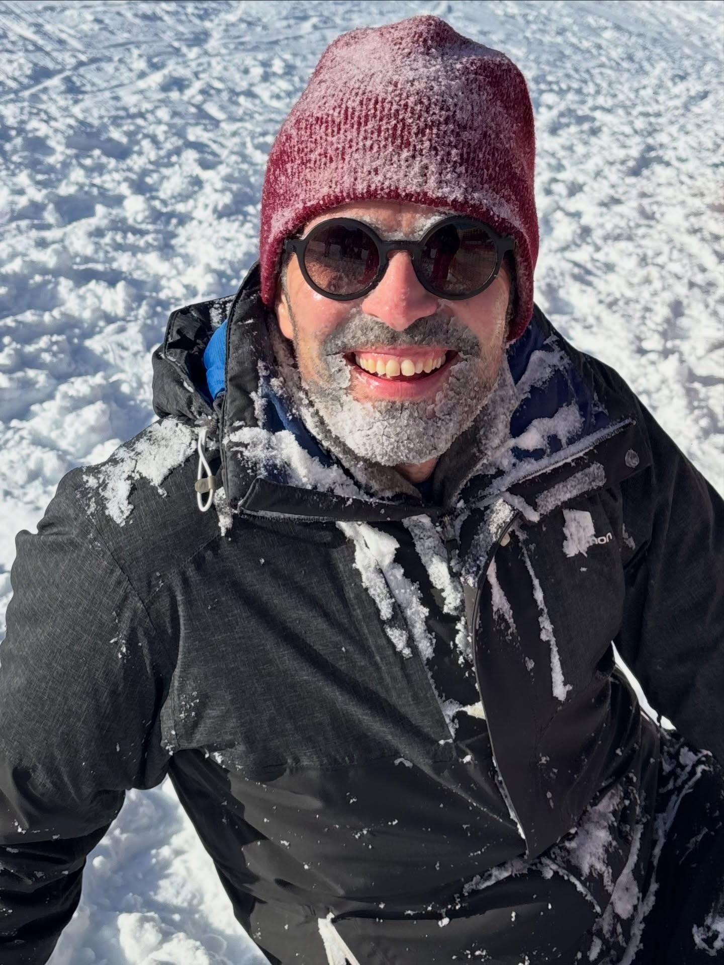 Nachher, vorher und überhaupt: Schnee macht glücklich, lässt die Seele baumen und Kraft tanken.
#schnee #sventeuber #natur #trier