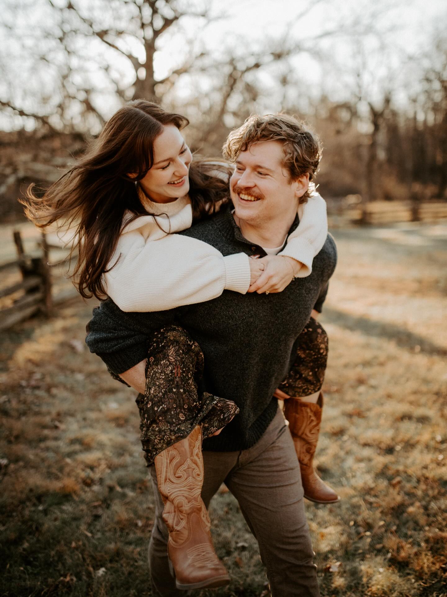 Happy new year to all of my amazing couples who show up rain or shine and dare to love each other in front of me❤️🎉. I love you all.
@benjaminmcleanphotography