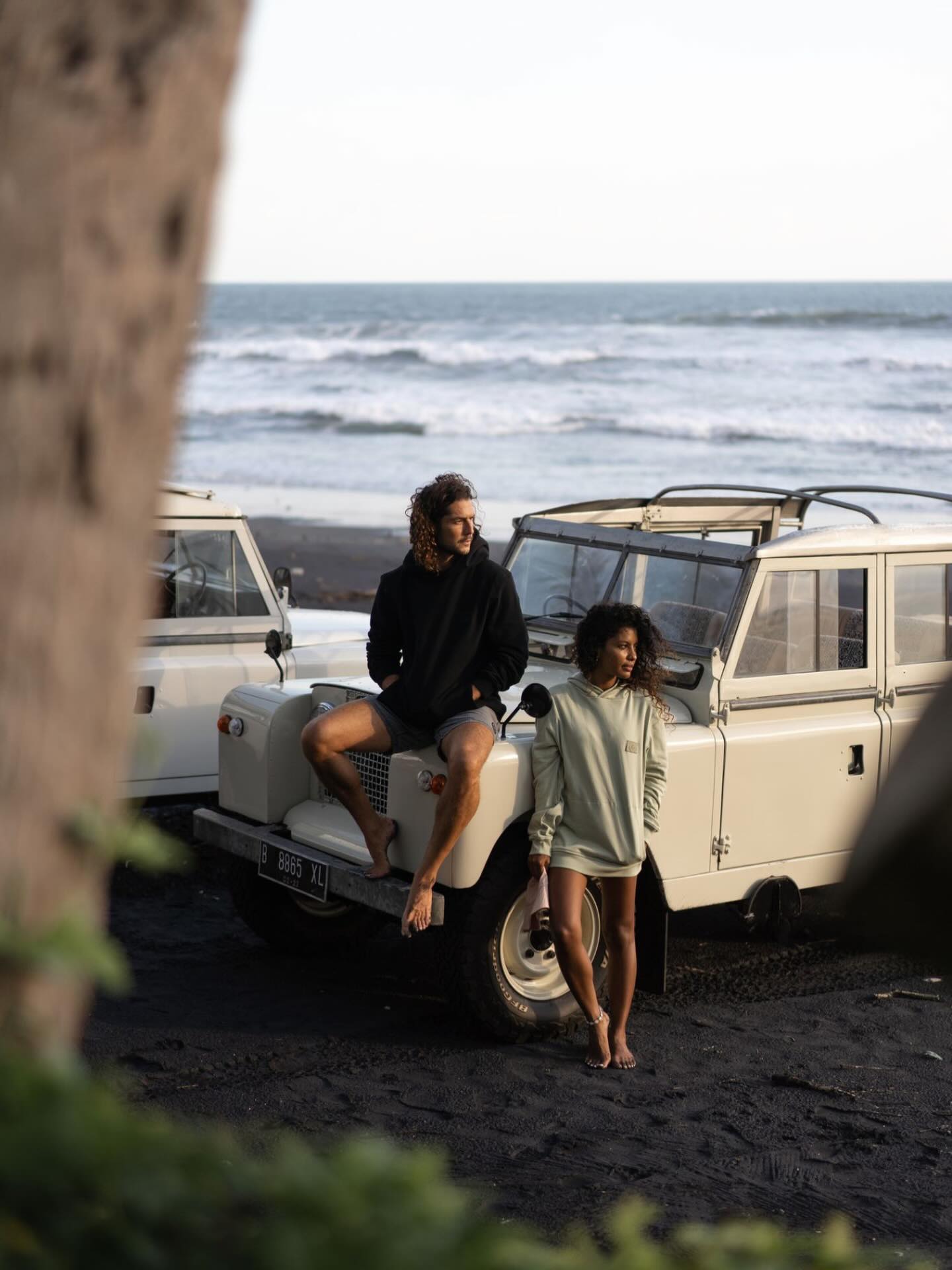 When I was 21 I quit my job and with £3k I spent a year travelling around the world. It was the best thing I ever did. Only moving on to the next location when I felt like it, completely unhurried by time. Following the sun.
It goes without saying that with only a backpack containing my possessions, I pretty much wore the same clothes all the time. That’s why I created Bosun. Staple clothing that is built to last. Better materials, better construction and an aesthetic that is versatile enough to be worn at the beach or in a bar.
#bosun #travelclothing #backpacking #slowtravel #unhurried