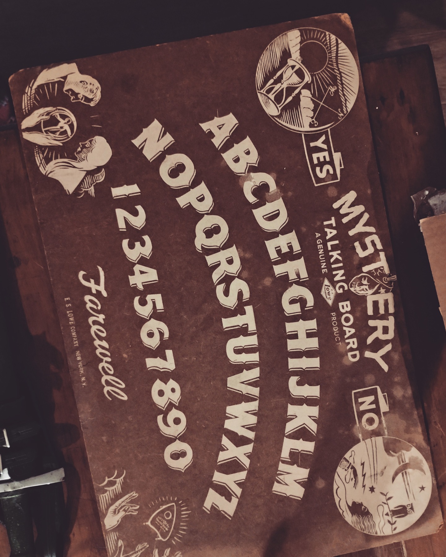 It's nice to see old friends again as we slowly recover treasures stored away for safekeeping. This E.S. Lowes Ouija board from the 1940s did not completely escape damage from our hurricane foray, but it still does the job! Although our preferred method is a tumbler, we have used this board on occasion and the original owner has used it to pleasantly converse with us.
#spiritboard #spiritcommunication #ouija #vintagegames