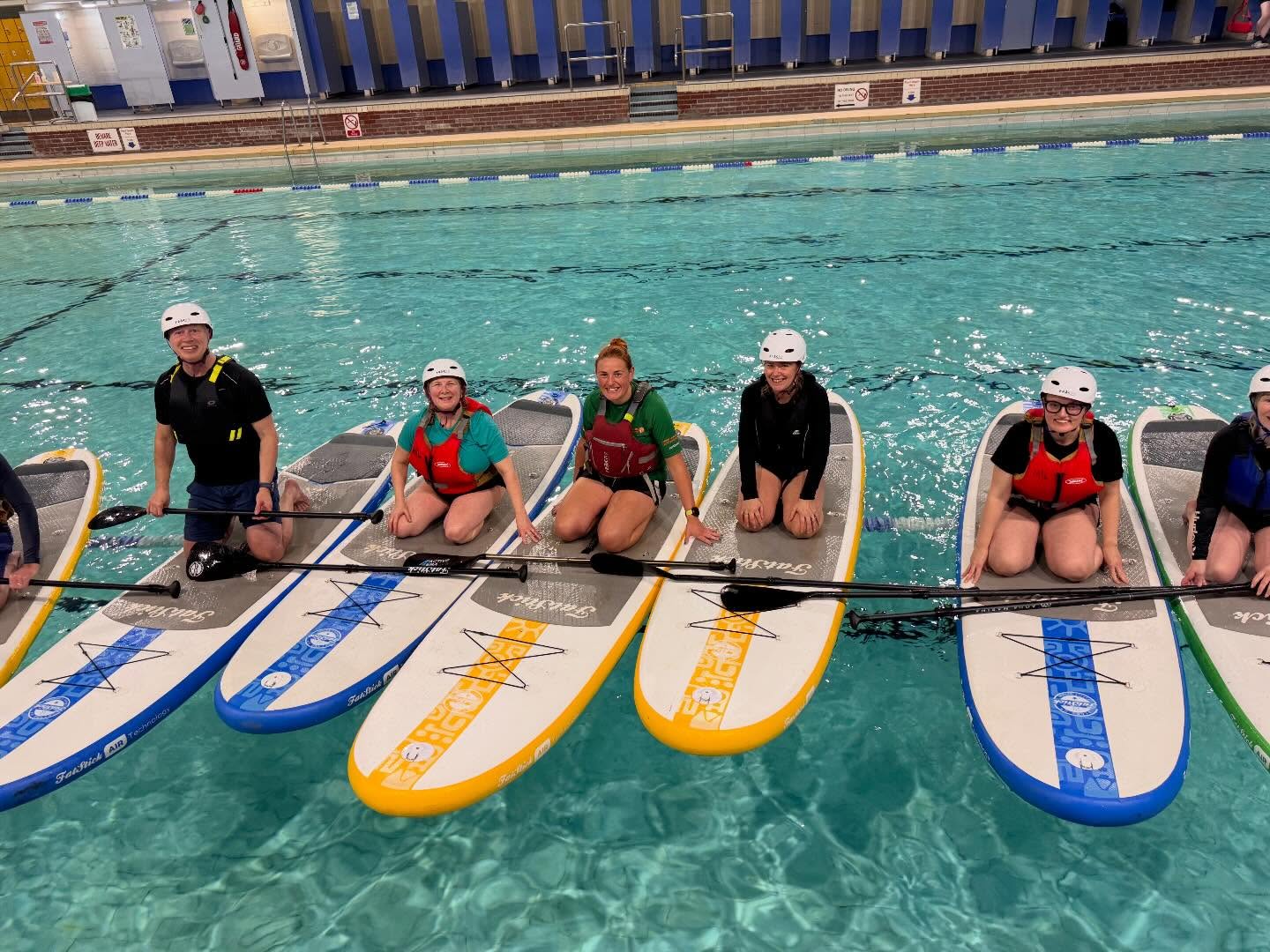 Indoor paddle boarding is back 🏄♀️
First pool session of the season done and what an awesome hour it was!
From getting confident standing, practising self-rescue, to spinning on the board — lots of skills, lots of laughs and a brilliant atmosphere.
These pool sessions are limited, so if you fancy giving it a go, be sure to book early 💦
https://www.yorkietalkies.co.uk/yto-paddle-boarding-events
#paddleboarding #paddle #pool #skills
