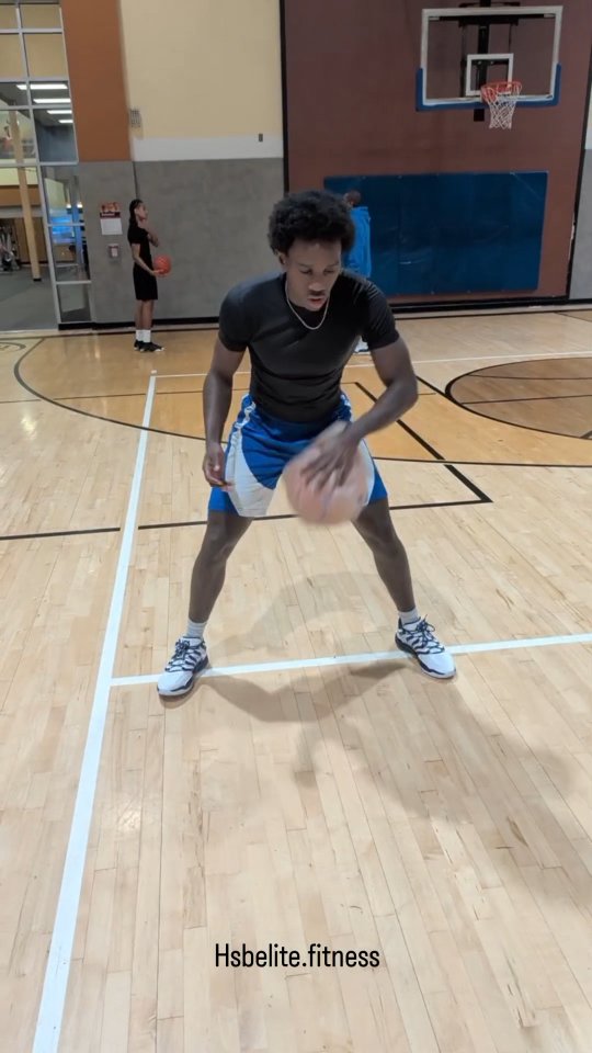 The grind starts here. 💪🏀
#BuiltNotBorn #HoopDreams #RiseAndGrind