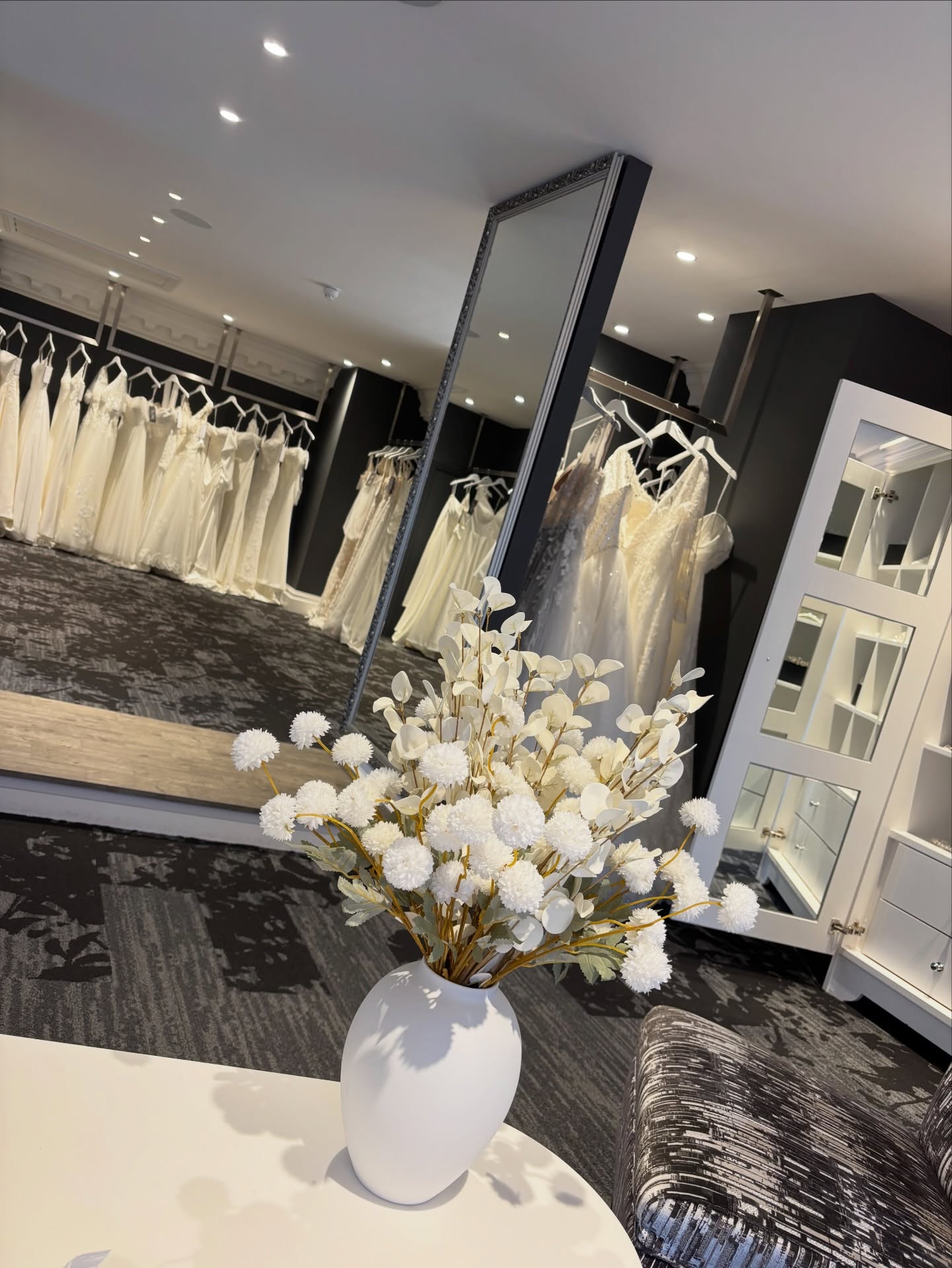 Hello & welcome 🤍
We’ve had lots of new followers join us recently and we just wanted to say “Hi”…. it’s so lovely to have you here.
This is our bridal space upstairs at Te Amo - calm, considered and designed to make saying yes feel truly special ✨
We can’t wait to meet you.
You can book your Appointment here ↙️
https://www.teamobridalworkington.co.uk/book-online
Or Whstsapp 07808727463 to chat 🤍
#bridalboutique #bridalboutiquelakedistrict #weddingdress #bride #bridetobe