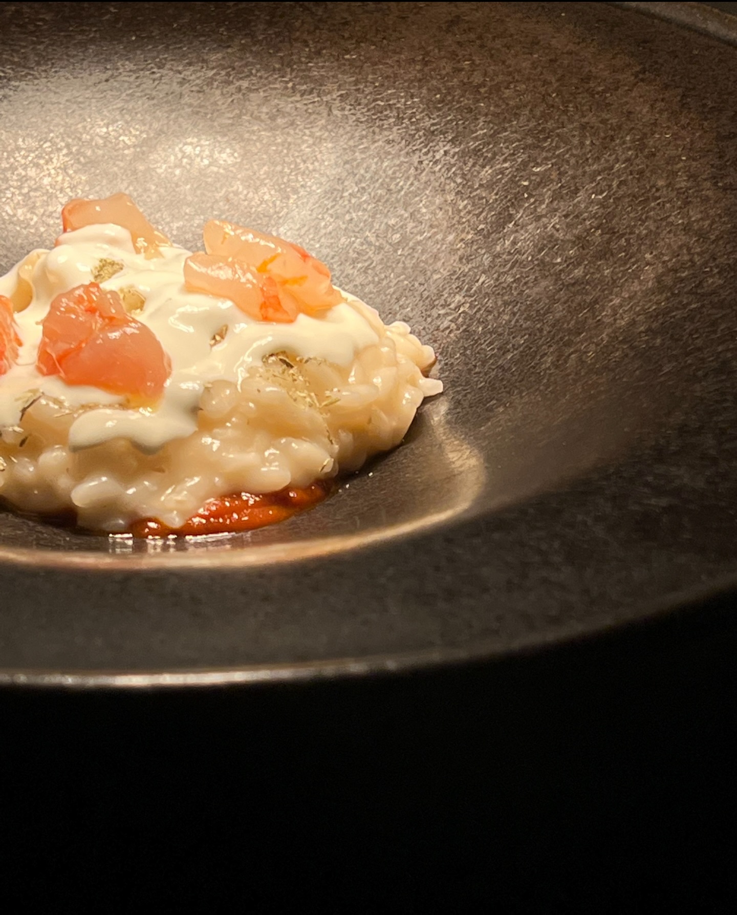 Risotto alla Parmigiana, concentrato di gambero Viola, finocchietto e arancia.
