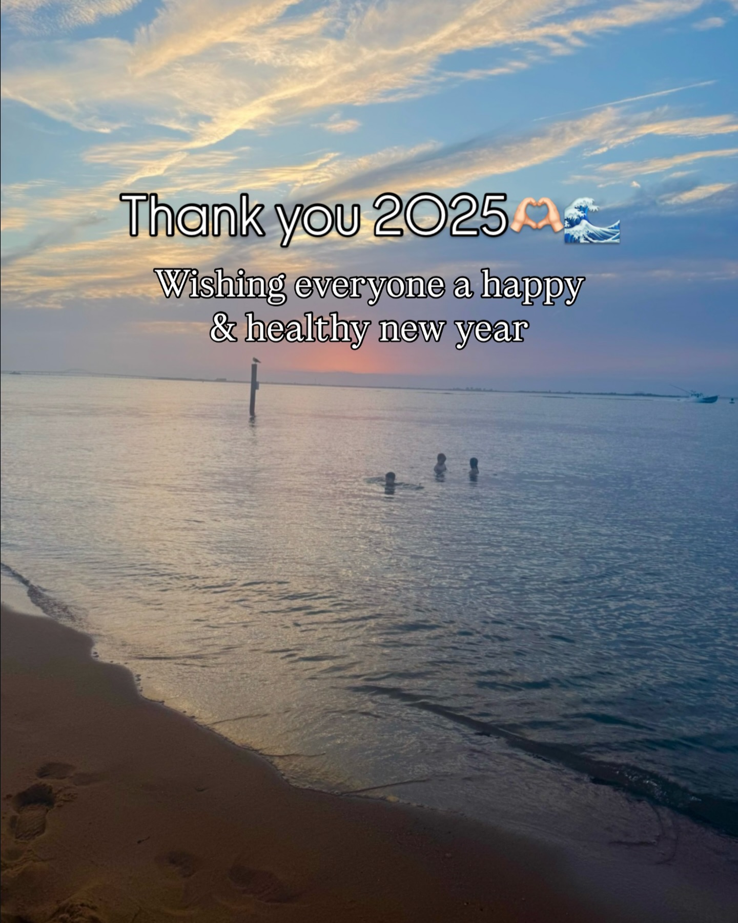 Wishing everyone a happy and healthy New Year! ✨
Cheers to 2026 and another amazing Boatel summer ahead ⚓️☀️