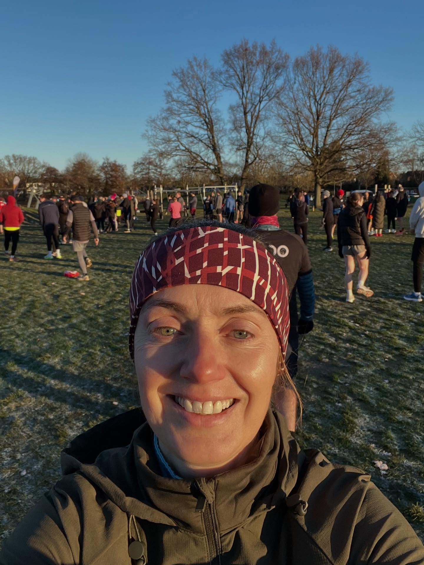 First Parkrun of 2026, look at that pink nose! I loved the crackle of the icy leaves
Gently does it, nursing an injury or tight muscle (I canât work out the difference any more!) and a bit of a bug thatâs probably inevitable at this time of year! Ginger shots, garlic, zinc, oranges & bananas are doing the job.
If youâre ready to get started then with your marathon or half marathon training:
âĄď¸ Book a free nutrition refresh online (UK)
âĄď¸ Local yoga starts on Tuesday, send me a message
Bio and www.healthandhart.com
#gingershots #garlic #parkrun #nutritionist