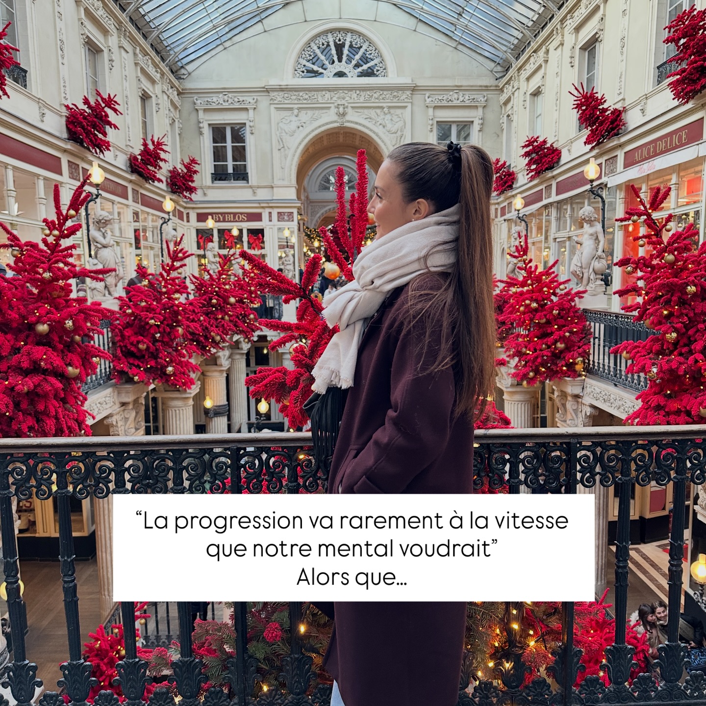 On a souvent l’impression de ne pas avancer assez vite.
En séance, j’entends beaucoup de personnes qui doutent, qui se focalisent sur ce qui manque encore, sur ce qui n’est pas « assez », pas encore là.
Rarement sur ce qui a déjà été traversé.
Rarement sur ce qui a déjà été construit, tenu, dépassé.
Et pourtant, le chemin est bien réel.
Il est juste parfois moins bruyant que nos exigences, moins visible que nos attentes.
Prendre un instant pour mesurer ce qui a déjà été accompli ne freine pas l’élan.
Au contraire. Ça redonne de la clarté, de l’énergie, et souvent… beaucoup plus de justesse pour la suite.
Merci pour ces beaux moments partagés et pour toutes les rencontres qui ont, chacune à leur manière, nourri ce chemin.
Merci à toutes les personnes que j’ai accompagnées cette année pour votre confiance, vos sourires, votre vulnérabilité et votre énergie. Chaque séance est un échange, un apprentissage, un pas de plus vers votre potentiel. Vous faites de mon métier une aventure incroyable 💛
Pour 2026, je vous souhaite beaucoup d’amour, de vous faire confiance et d’accueillir les imprévus avec curiosité.
Et rappelez-vous : le progrès ne se mesure pas toujours en chiffres ou en résultats, mais en attitude, clarté et sérénité ✨
#angouleme #prepa #preparation #mental #mentalhealth