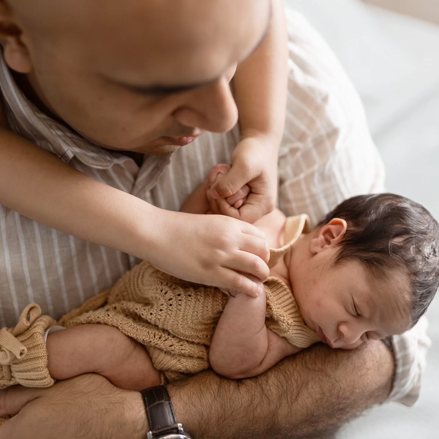 PSA: whether a Fresh 48 or Newborn session. It is your session. This family wanted a few styled lifestyle pics in their Fresh 48 session...easy done!
#sydneyfresh48 #westmeadmaternity #westmeadprivate #sydneynewbornphotography #sydneybabyphotographer